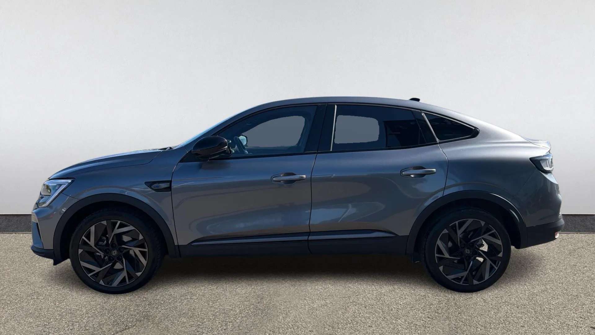 A 2024 RENAULT ARKANA 1.6 E-Tech FHEV 145 Esprit Alpine Auto A 2024 RENAULT ARKANA 1.6 E-Tech FHEV 145 Esprit Alpine Auto