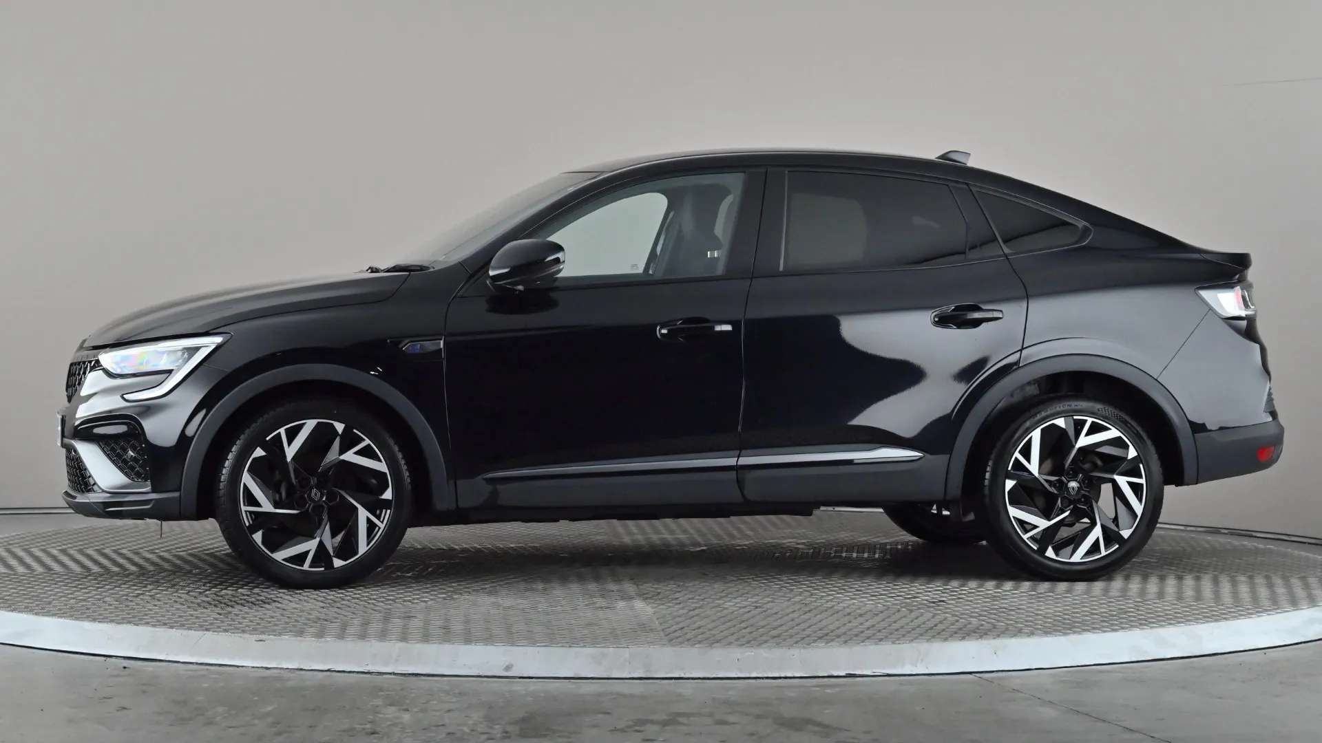 A 2024 RENAULT ARKANA 1.6 E-Tech FHEV 145 Esprit Alpine Auto A 2024 RENAULT ARKANA 1.6 E-Tech FHEV 145 Esprit Alpine Auto