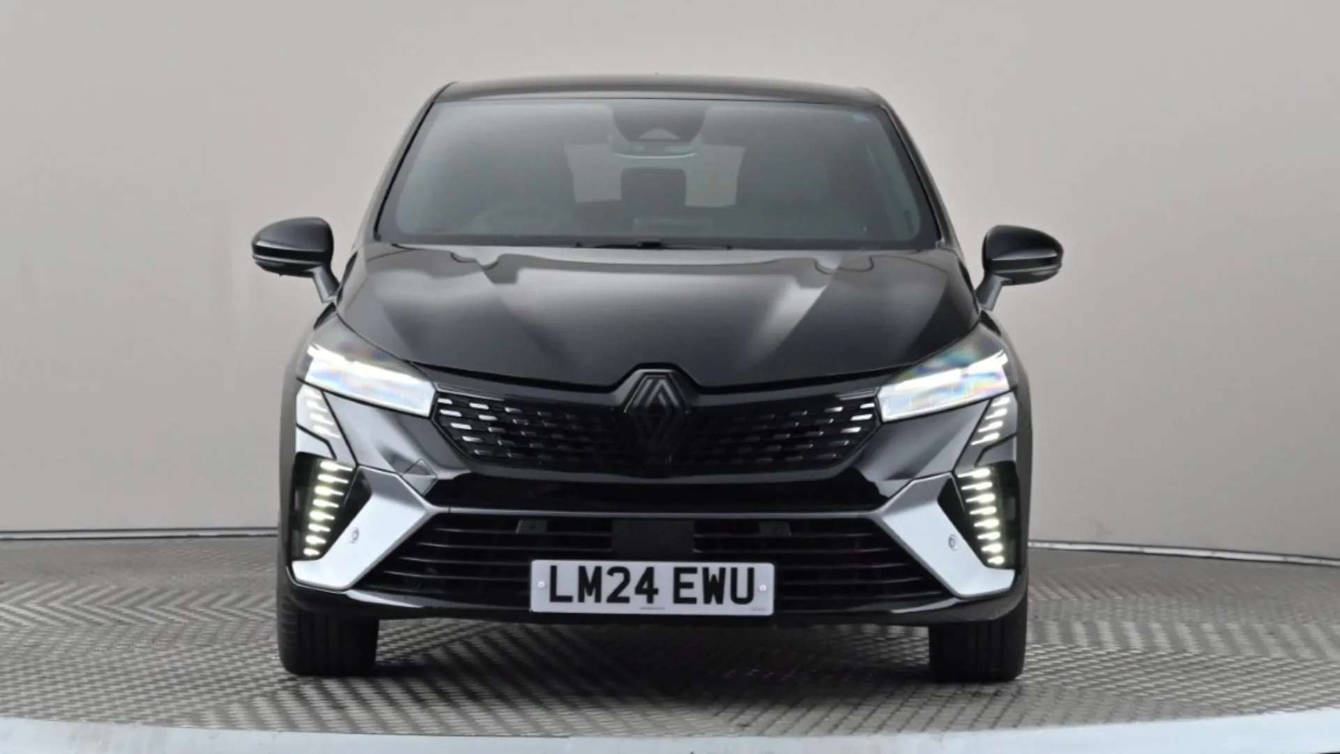 A 2024 RENAULT CLIO 1.6 E-TECH full hybrid 145 Esprit Alpine Auto A 2024 RENAULT CLIO 1.6 E-TECH full hybrid 145 Esprit Alpine Auto