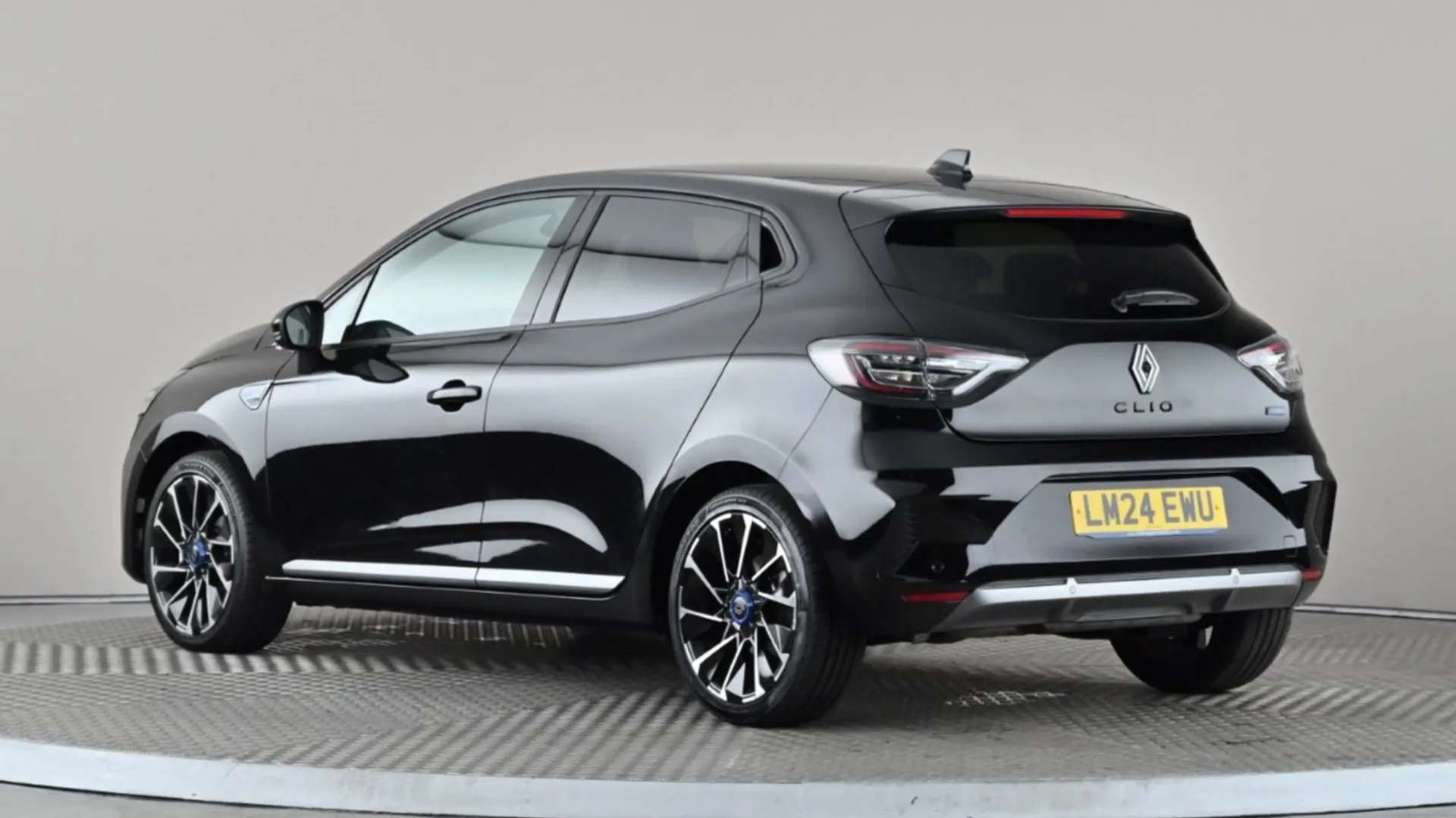 A 2024 RENAULT CLIO 1.6 E-TECH full hybrid 145 Esprit Alpine Auto A 2024 RENAULT CLIO 1.6 E-TECH full hybrid 145 Esprit Alpine Auto