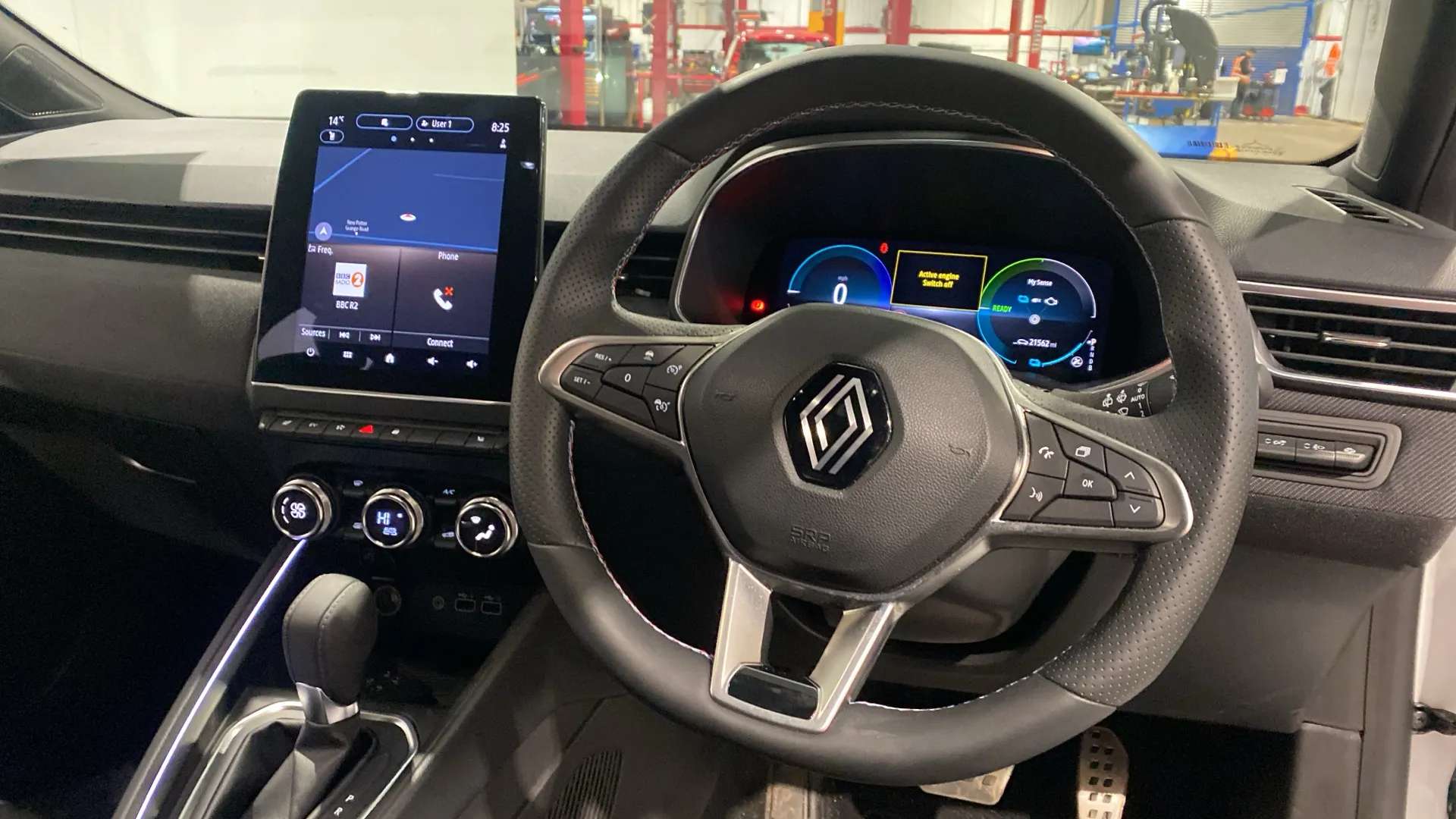 A 2024 RENAULT CLIO 1.6 E-TECH full hybrid 145 Esprit Alpine Auto A 2024 RENAULT CLIO 1.6 E-TECH full hybrid 145 Esprit Alpine Auto