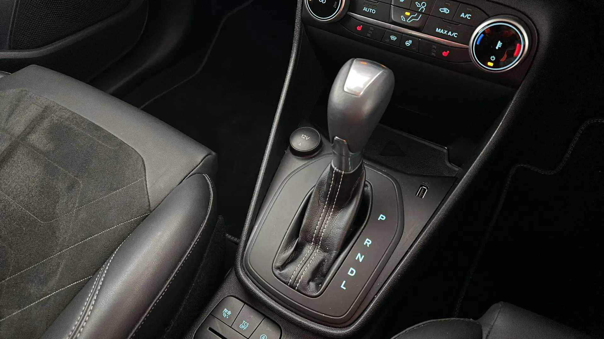 2022 FORD FIESTA 2022 FORD FIESTA