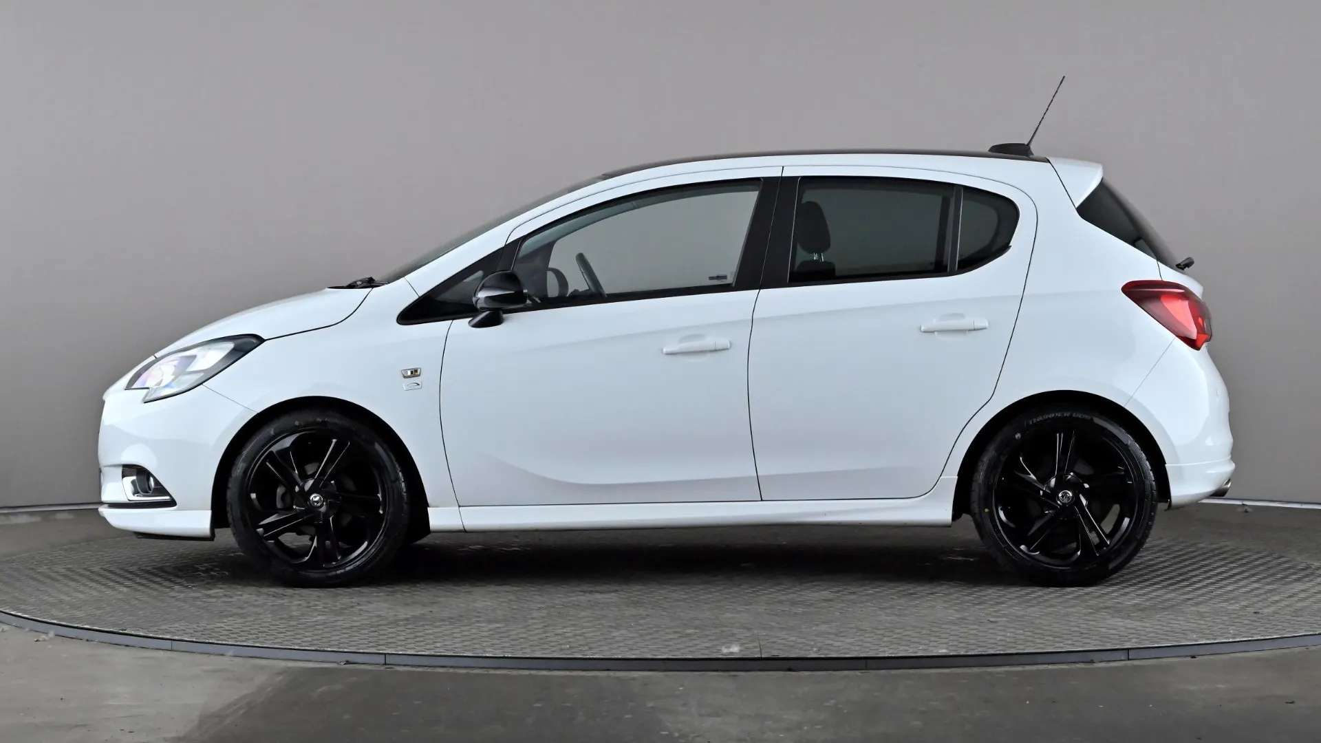 A 2016 VAUXHALL CORSA 1.4 Limited Edition A 2016 VAUXHALL CORSA 1.4 Limited Edition