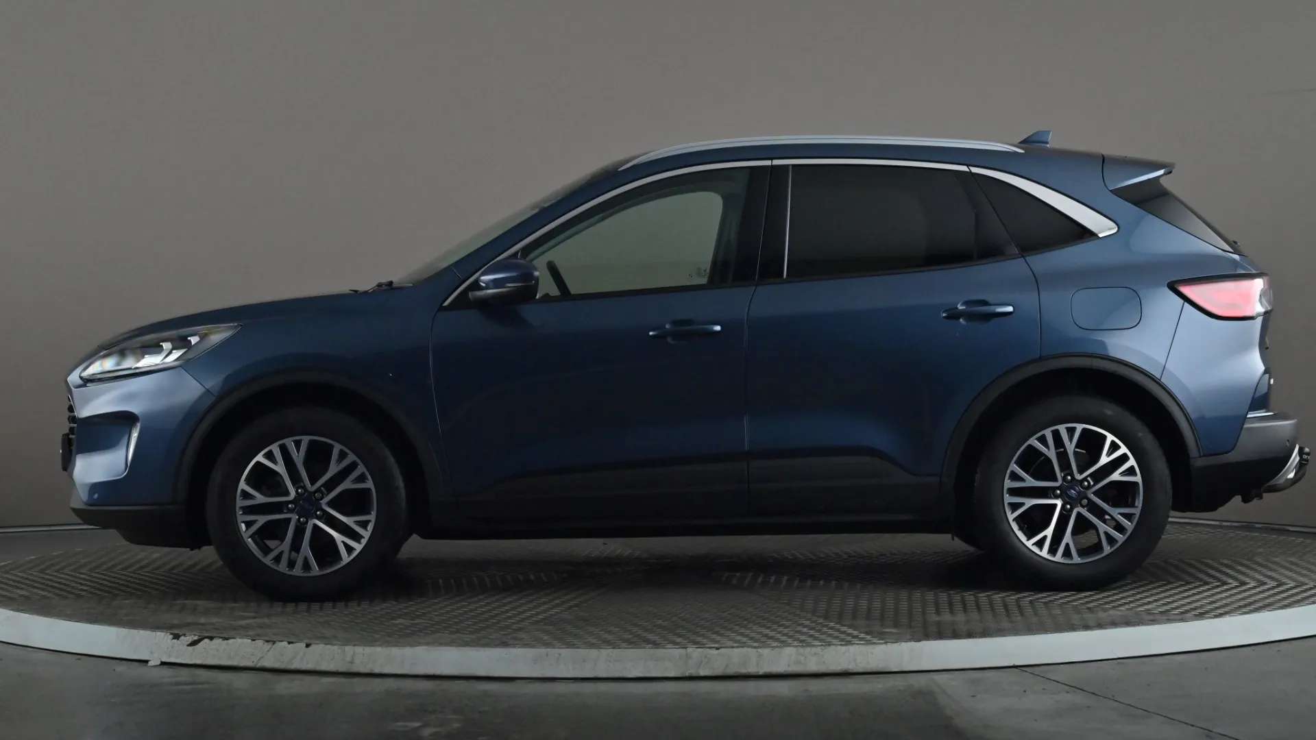 A 2022 FORD KUGA 2.0 EcoBlue 190 Titanium Edition Auto AWD A 2022 FORD KUGA 2.0 EcoBlue 190 Titanium Edition Auto AWD