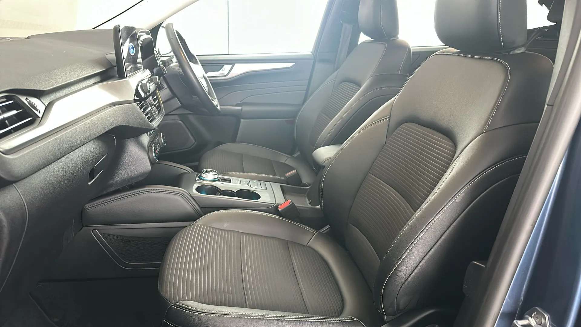 2022 FORD KUGA 2022 FORD KUGA