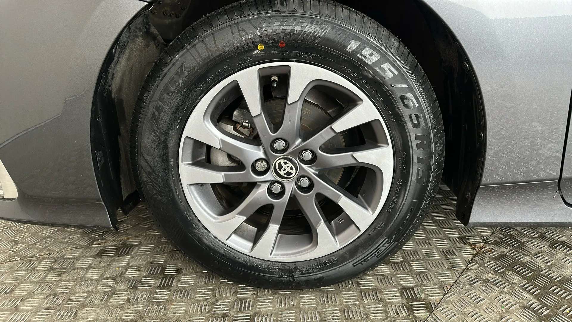 2018 TOYOTA PRIUS 2018 TOYOTA PRIUS