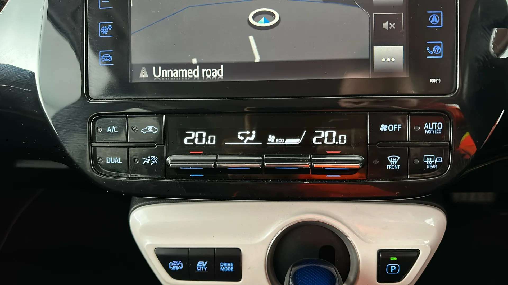 2018 TOYOTA PRIUS 2018 TOYOTA PRIUS