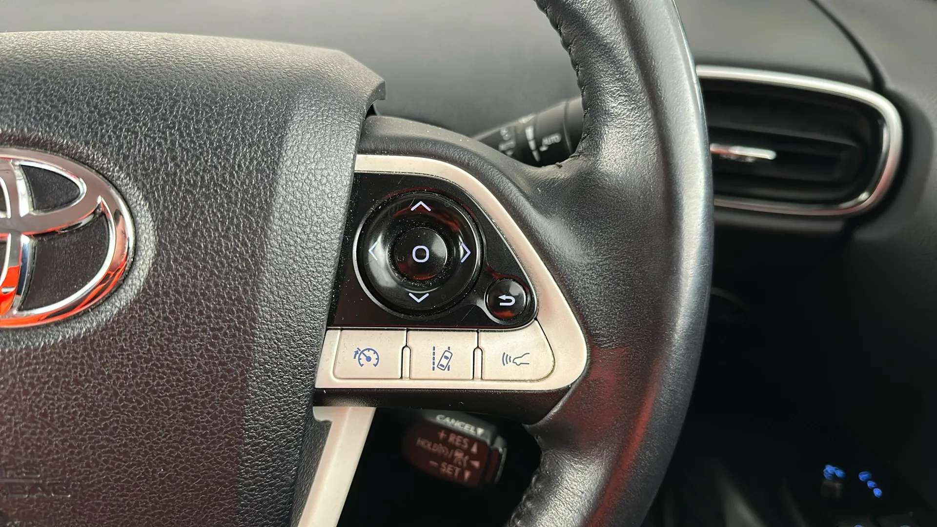 2018 TOYOTA PRIUS 2018 TOYOTA PRIUS