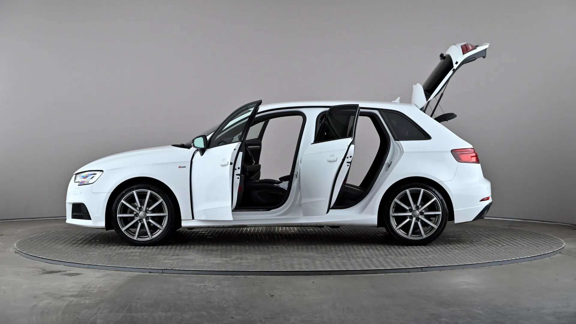 2018 AUDI A3 2018 AUDI A3