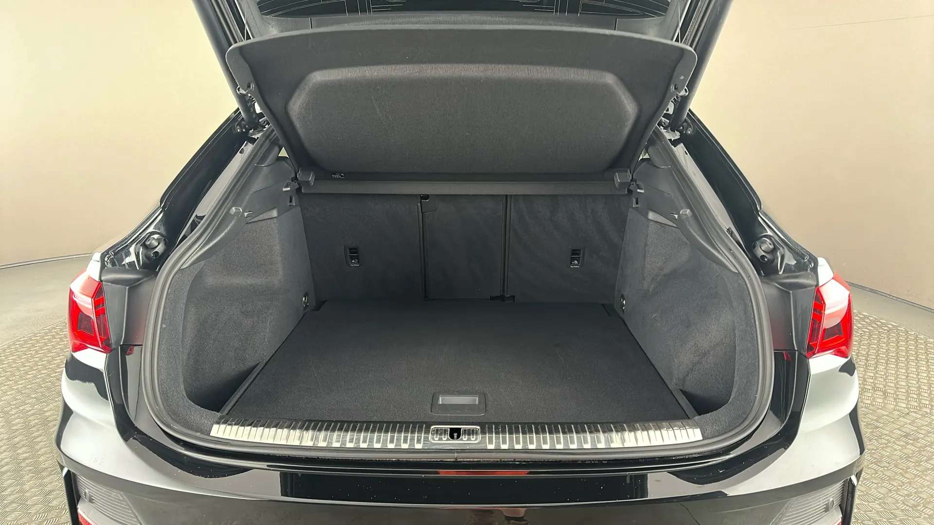 2021 AUDI Q3 2021 AUDI Q3