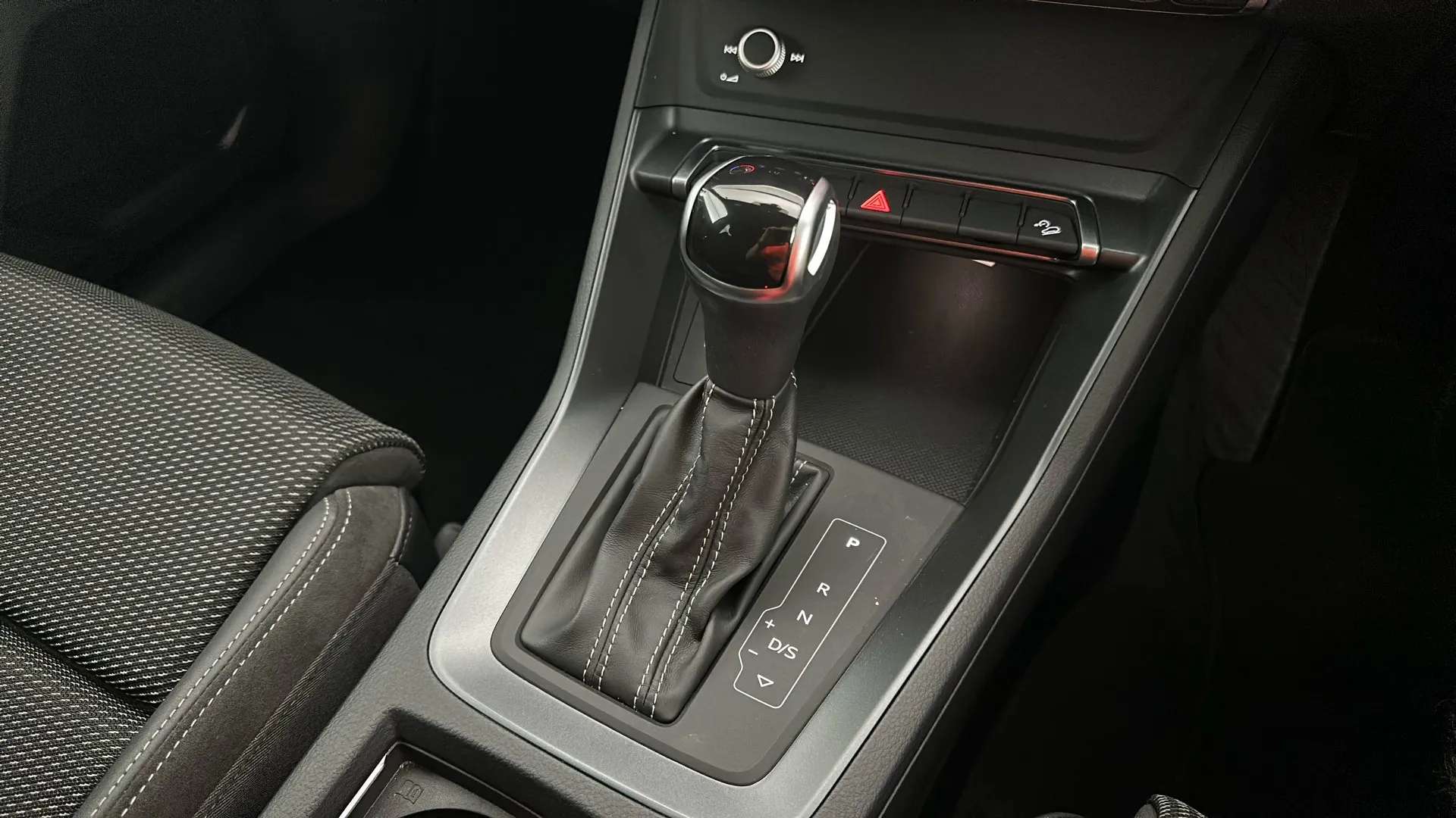 2021 AUDI Q3 2021 AUDI Q3