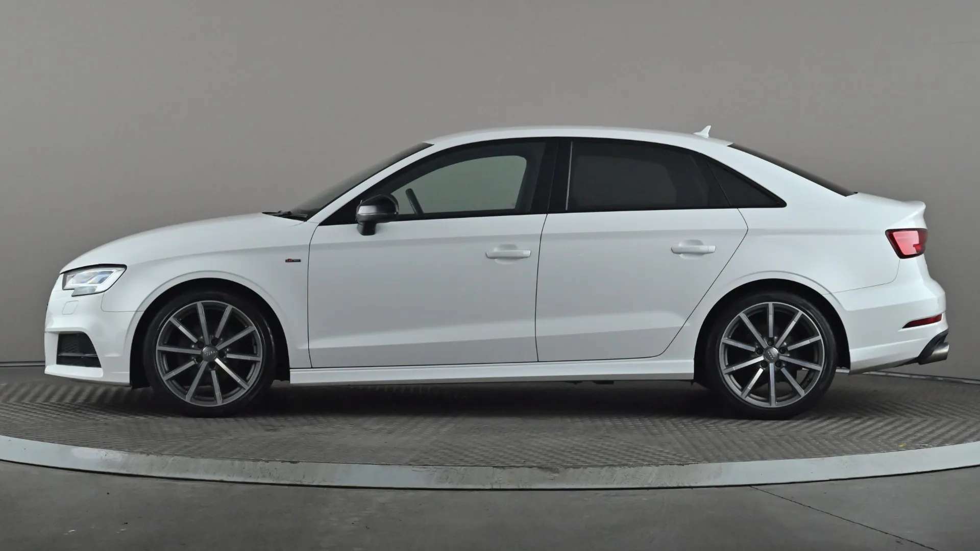 A 2017 AUDI A3 1.4 TFSI Black Edition S Tronic A 2017 AUDI A3 1.4 TFSI Black Edition S Tronic