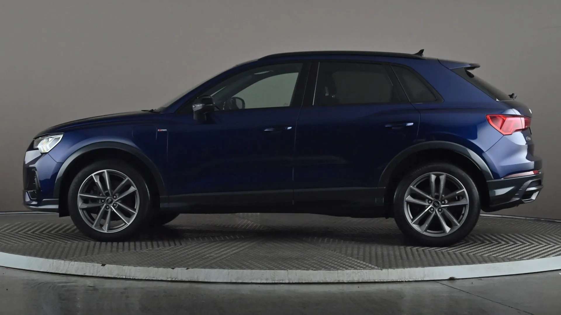 A 2022 AUDI Q3 45 TFSI e Black Edition S Tronic A 2022 AUDI Q3 45 TFSI e Black Edition S Tronic