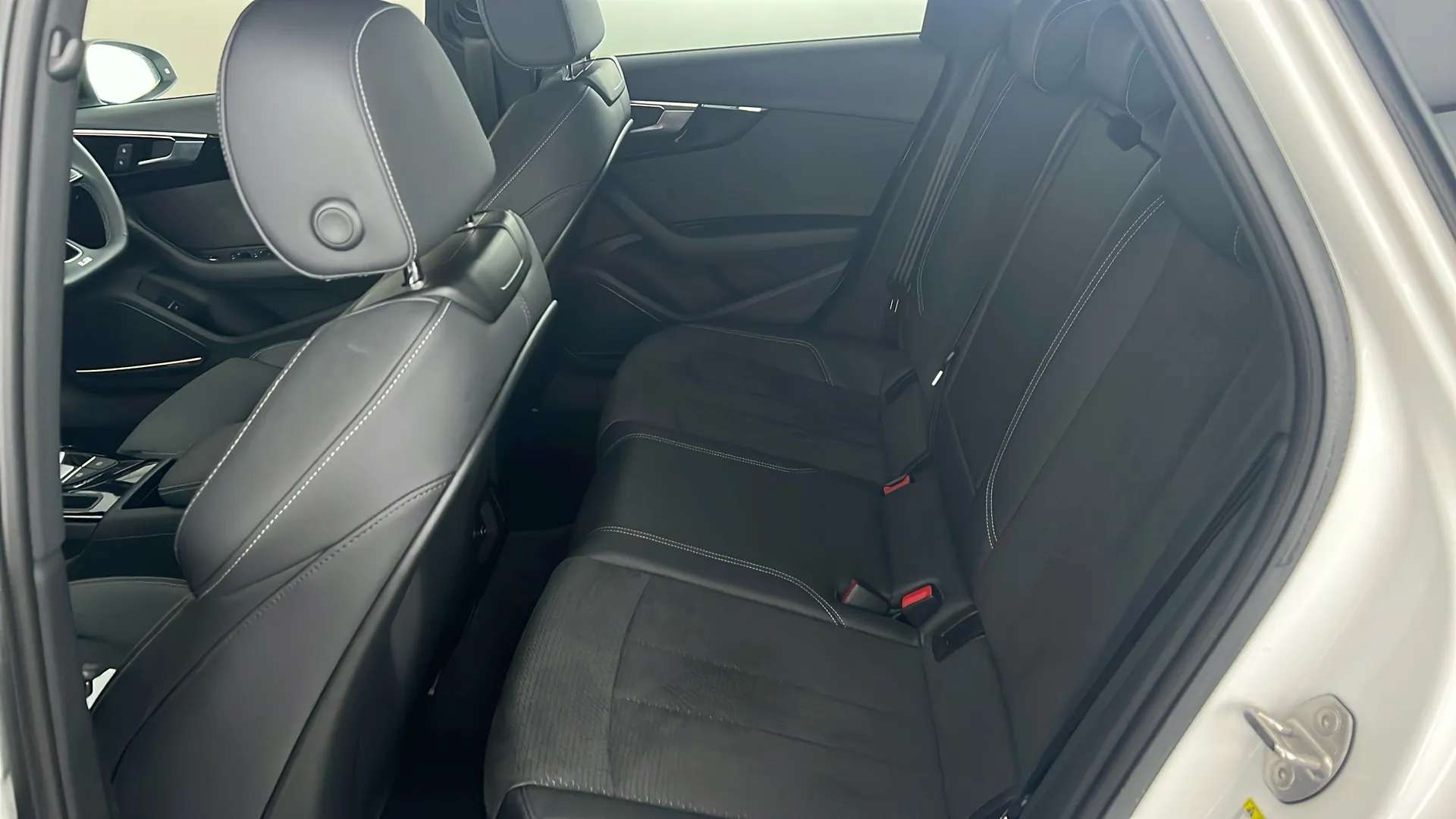 2022 AUDI A4 2022 AUDI A4