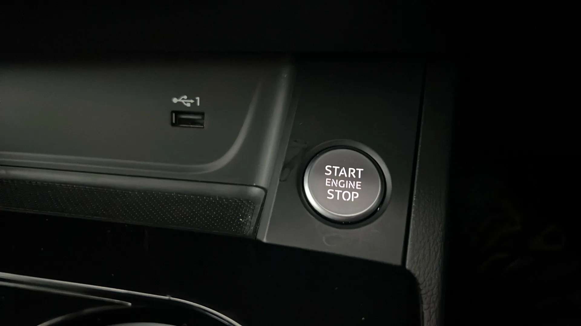 2022 AUDI A4 2022 AUDI A4