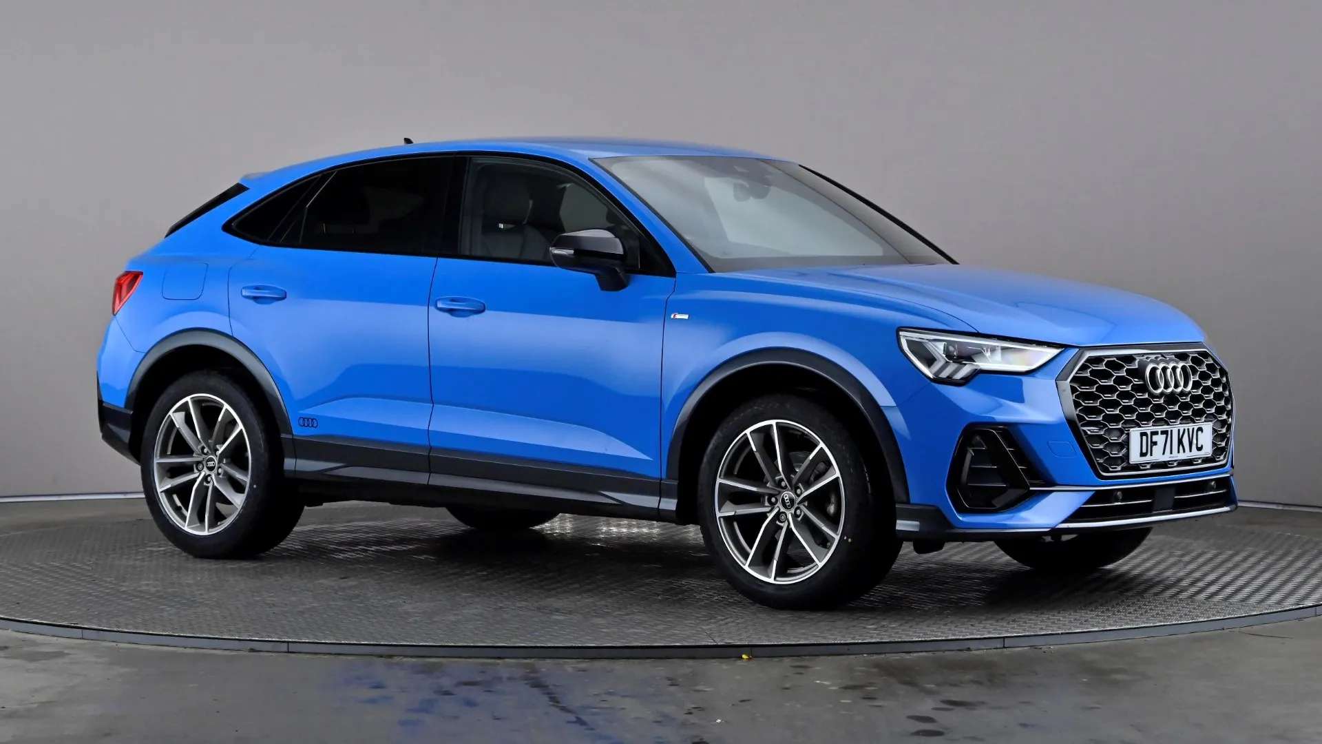 A 2022 AUDI Q3 35 TFSI Black Edition S Tronic A 2022 AUDI Q3 35 TFSI Black Edition S Tronic