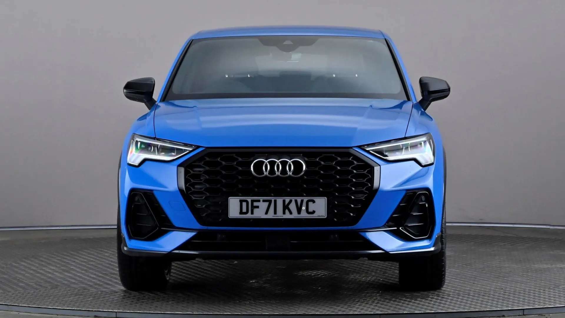 A 2022 AUDI Q3 35 TFSI Black Edition S Tronic A 2022 AUDI Q3 35 TFSI Black Edition S Tronic