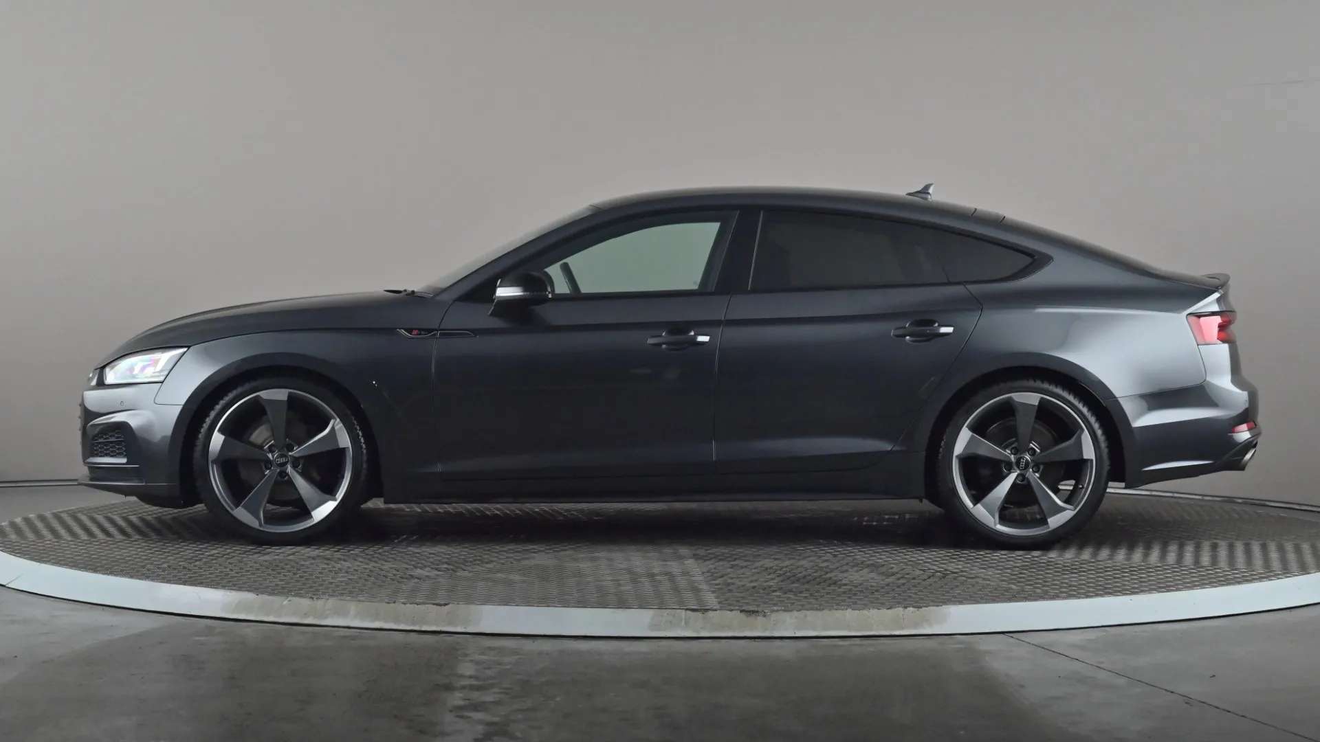 A 2019 AUDI A5 35 TFSI Black Edition S Tronic A 2019 AUDI A5 35 TFSI Black Edition S Tronic