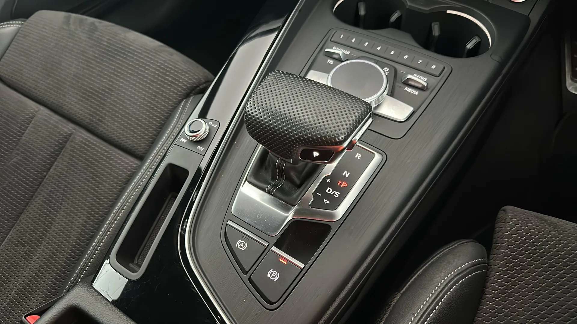 2019 AUDI A5 2019 AUDI A5