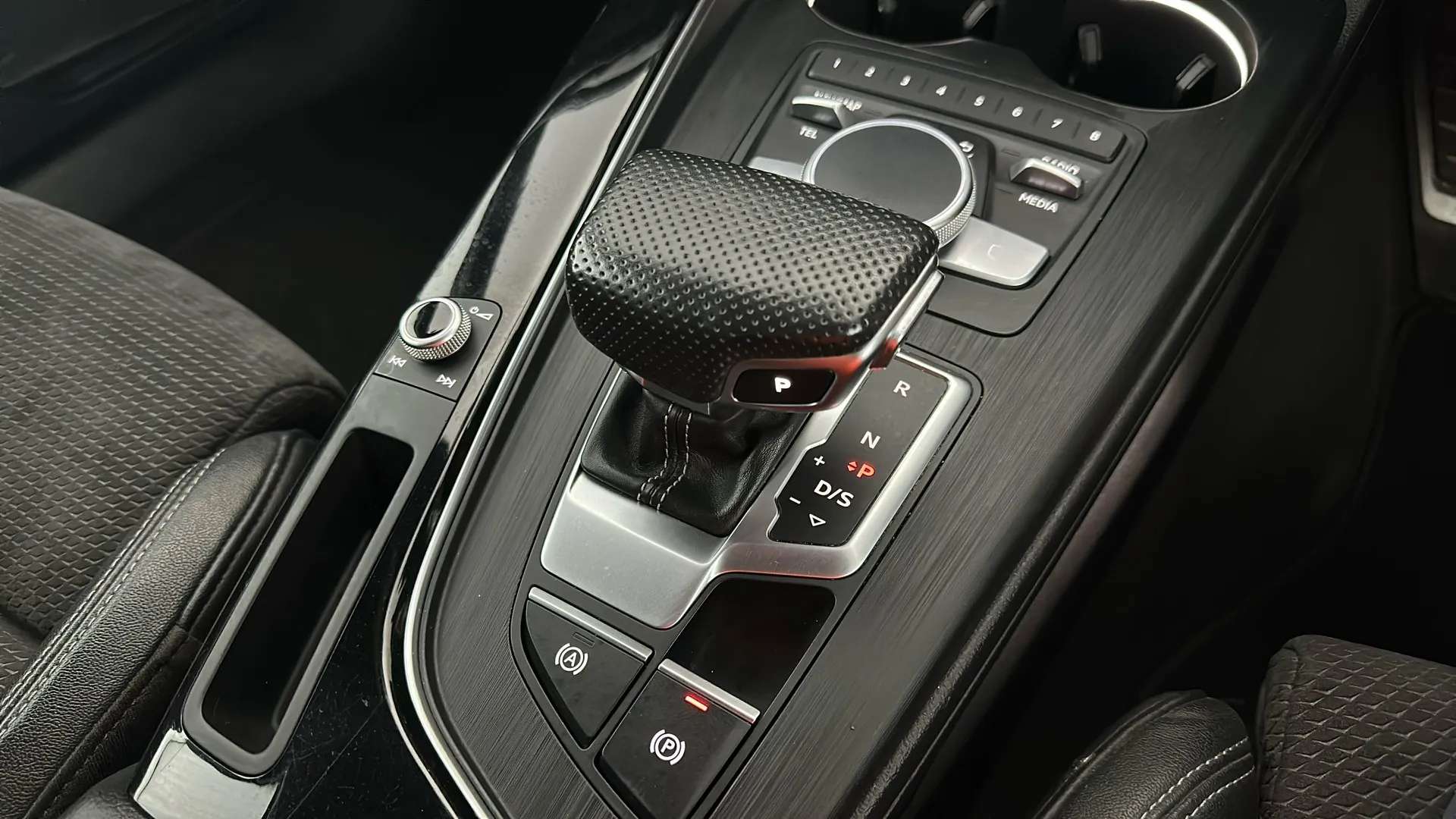 2019 AUDI A4 2019 AUDI A4