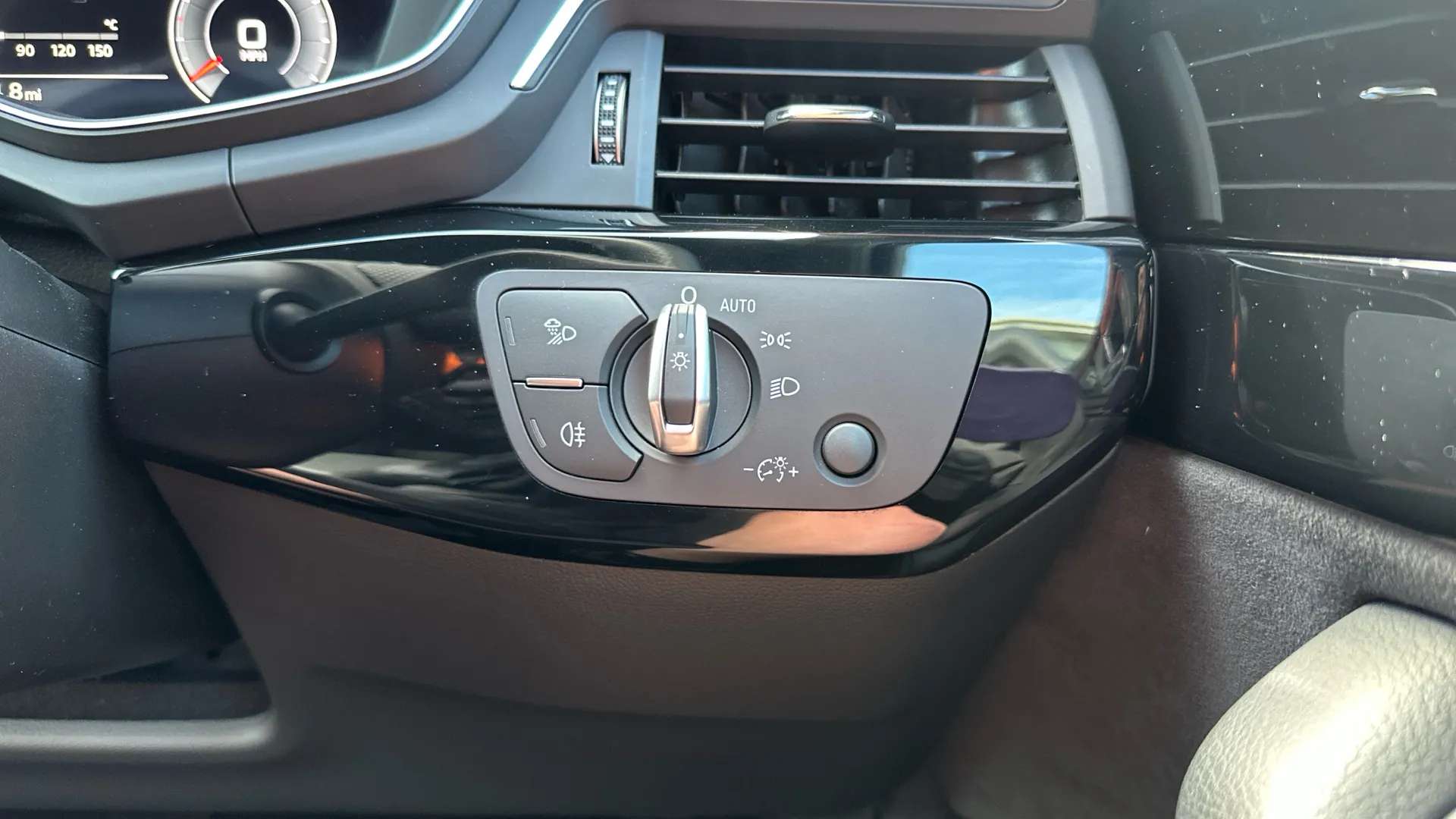 2023 AUDI A4 2023 AUDI A4