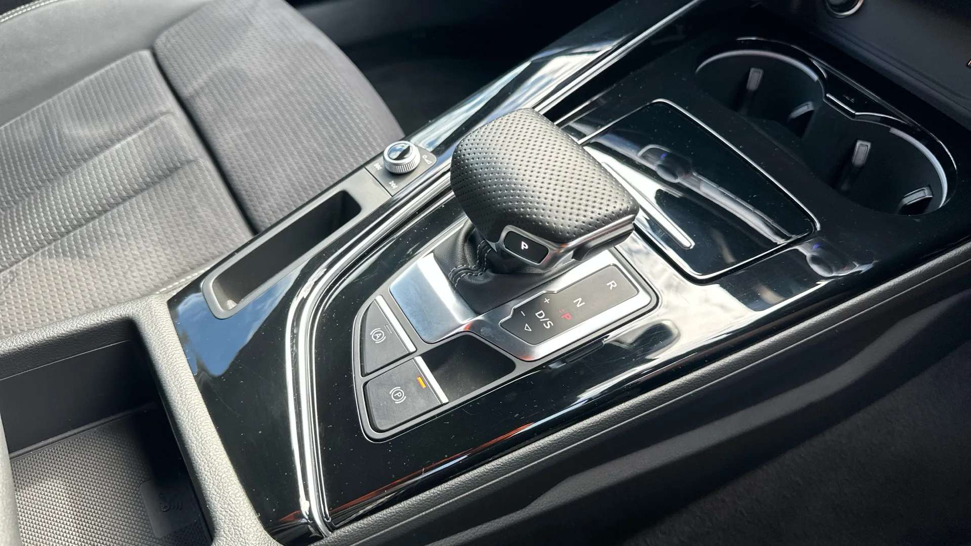 2023 AUDI A4 2023 AUDI A4