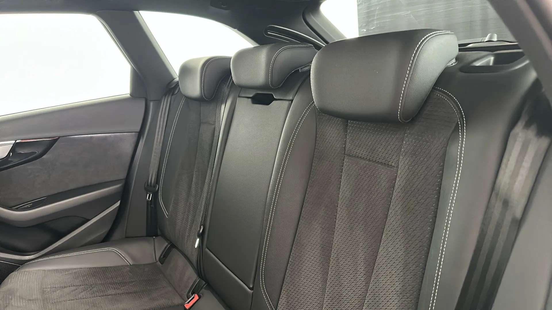 2023 AUDI A4 2023 AUDI A4
