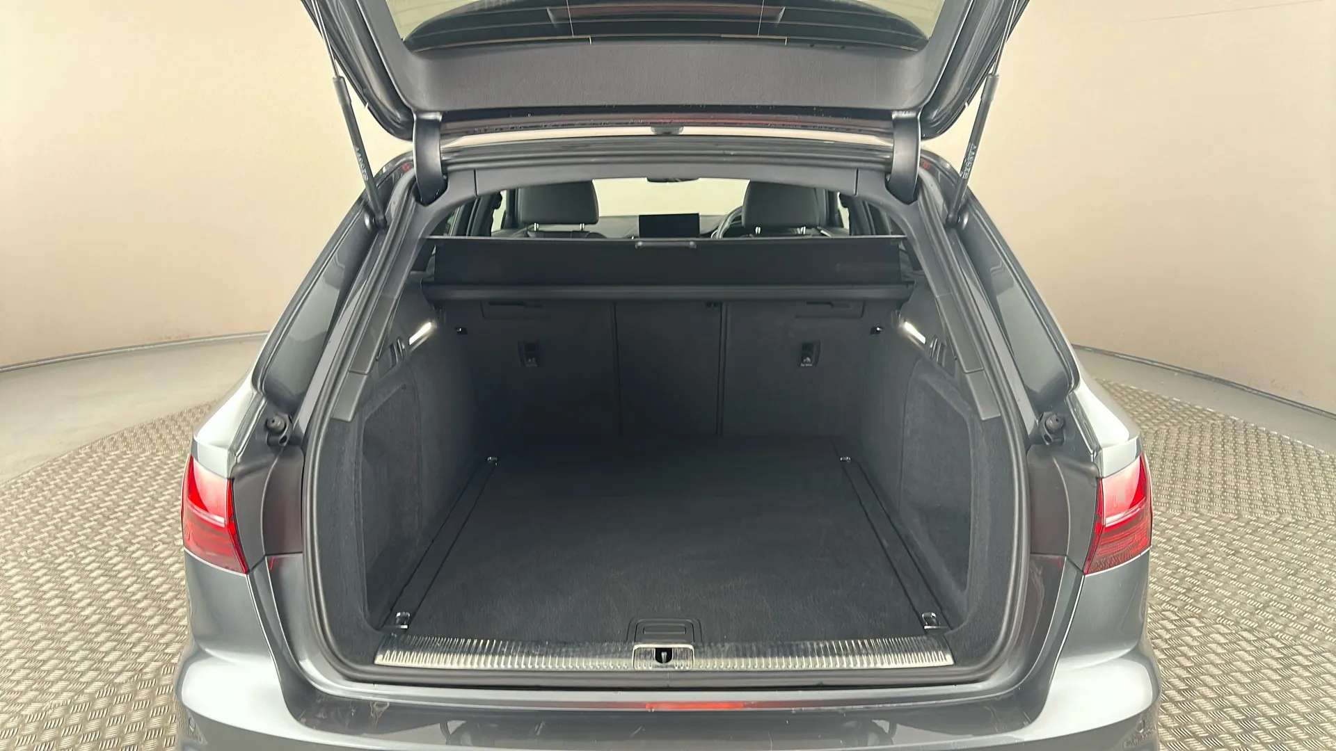 2023 AUDI A4 2023 AUDI A4