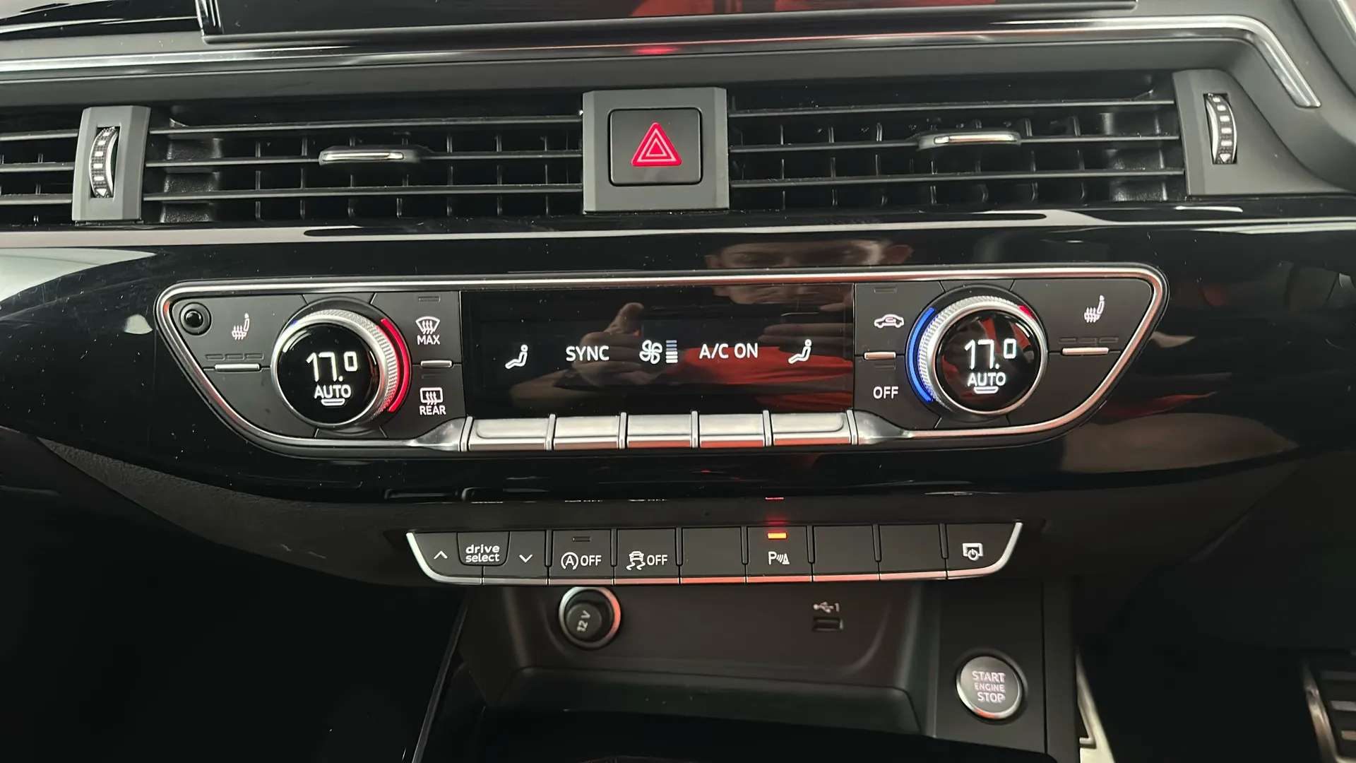 2023 AUDI A4 2023 AUDI A4