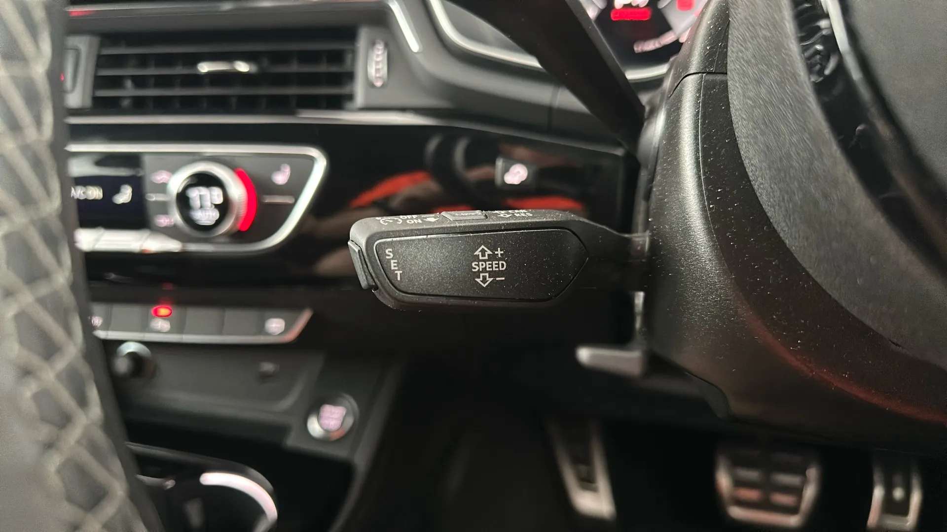 2023 AUDI A4 2023 AUDI A4