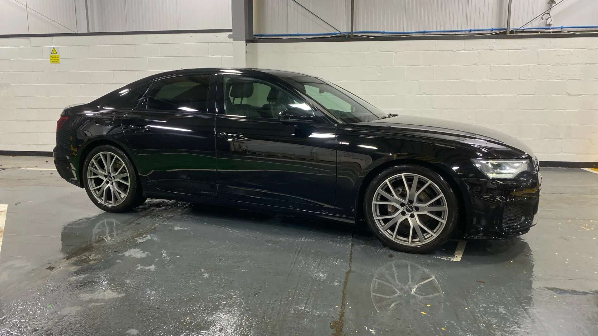 2022 AUDI A6 2022 AUDI A6