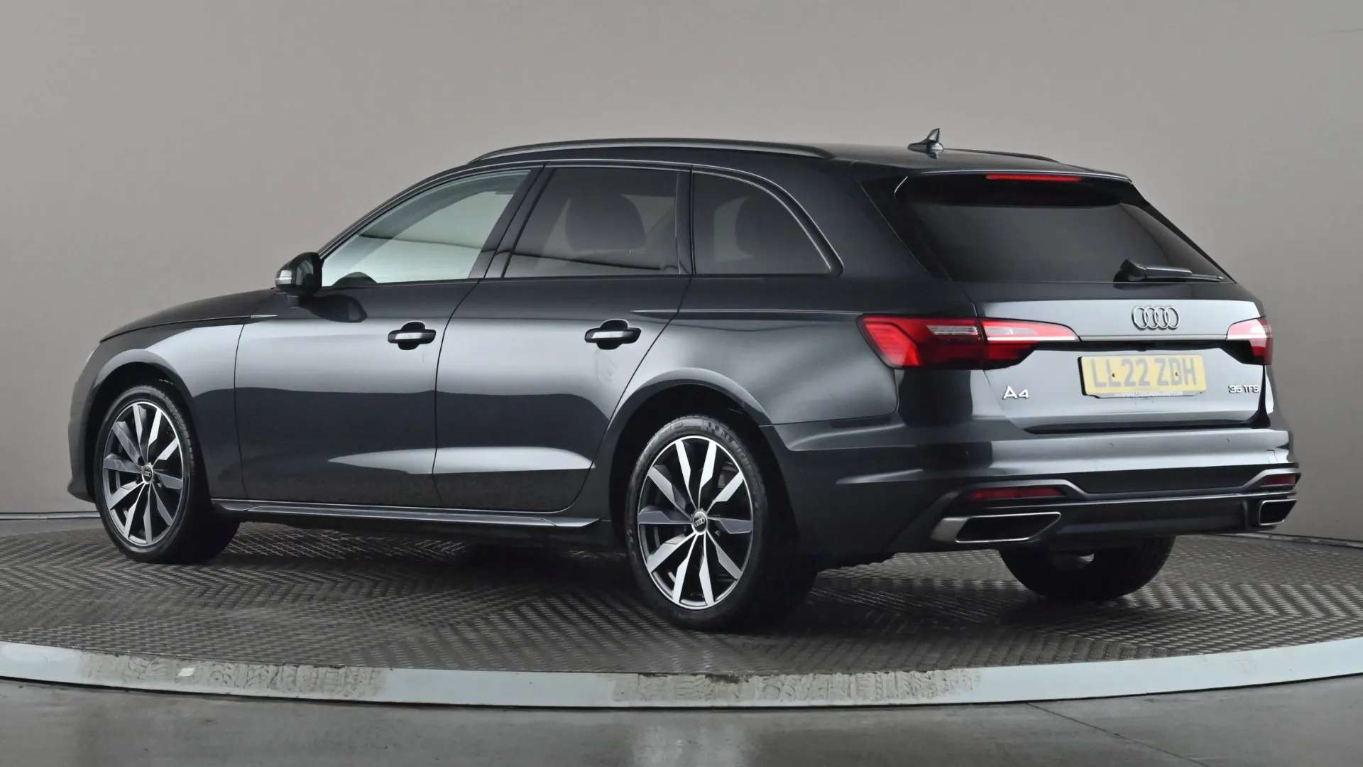 A 2022 AUDI A4 35 TFSI Sport Edition S Tronic A 2022 AUDI A4 35 TFSI Sport Edition S Tronic