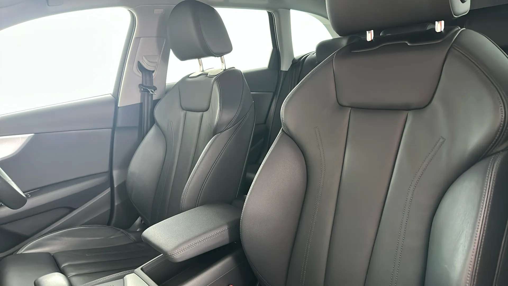 2022 AUDI A4 2022 AUDI A4