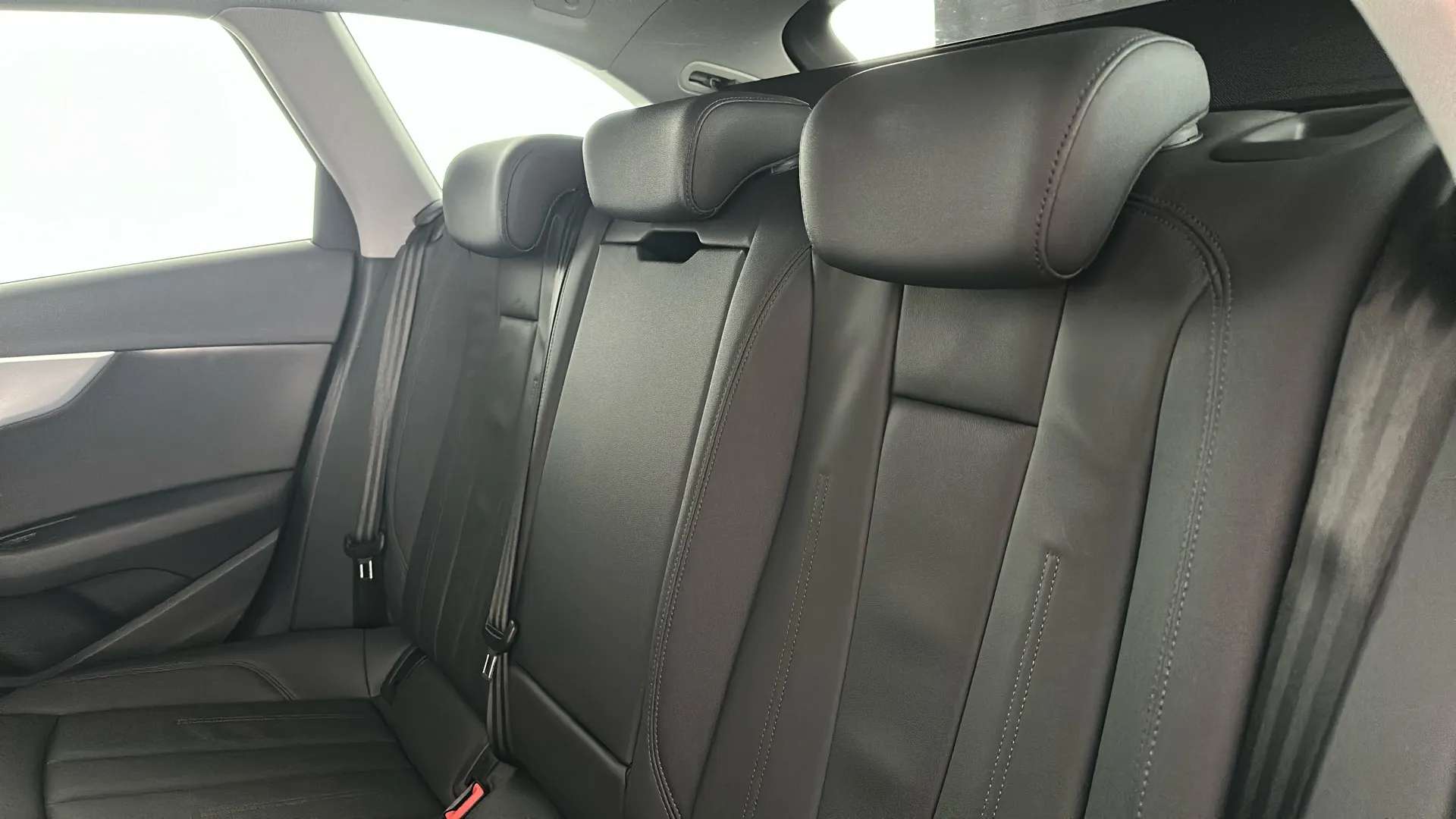 2022 AUDI A4 2022 AUDI A4