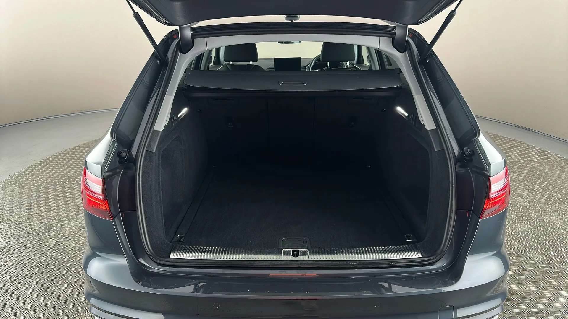 2022 AUDI A4 2022 AUDI A4