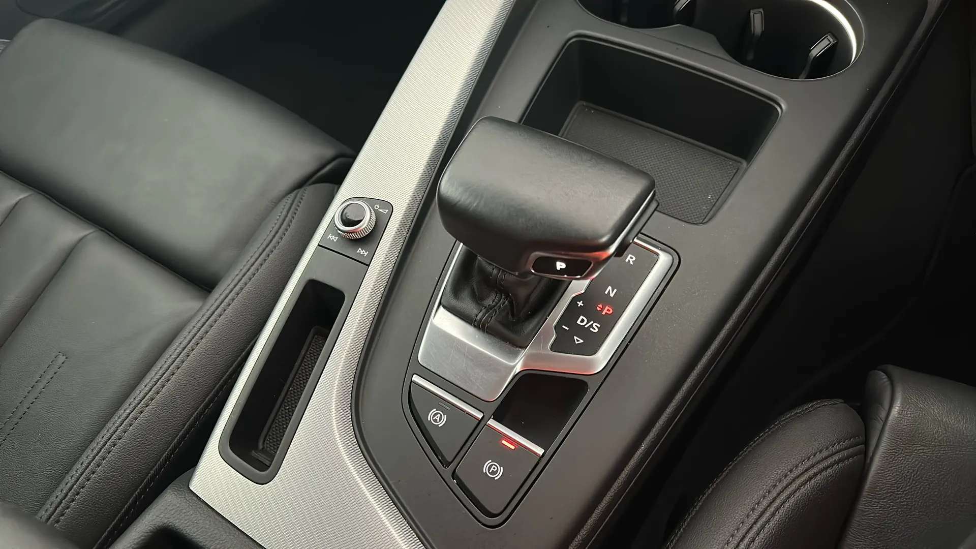 2022 AUDI A4 2022 AUDI A4