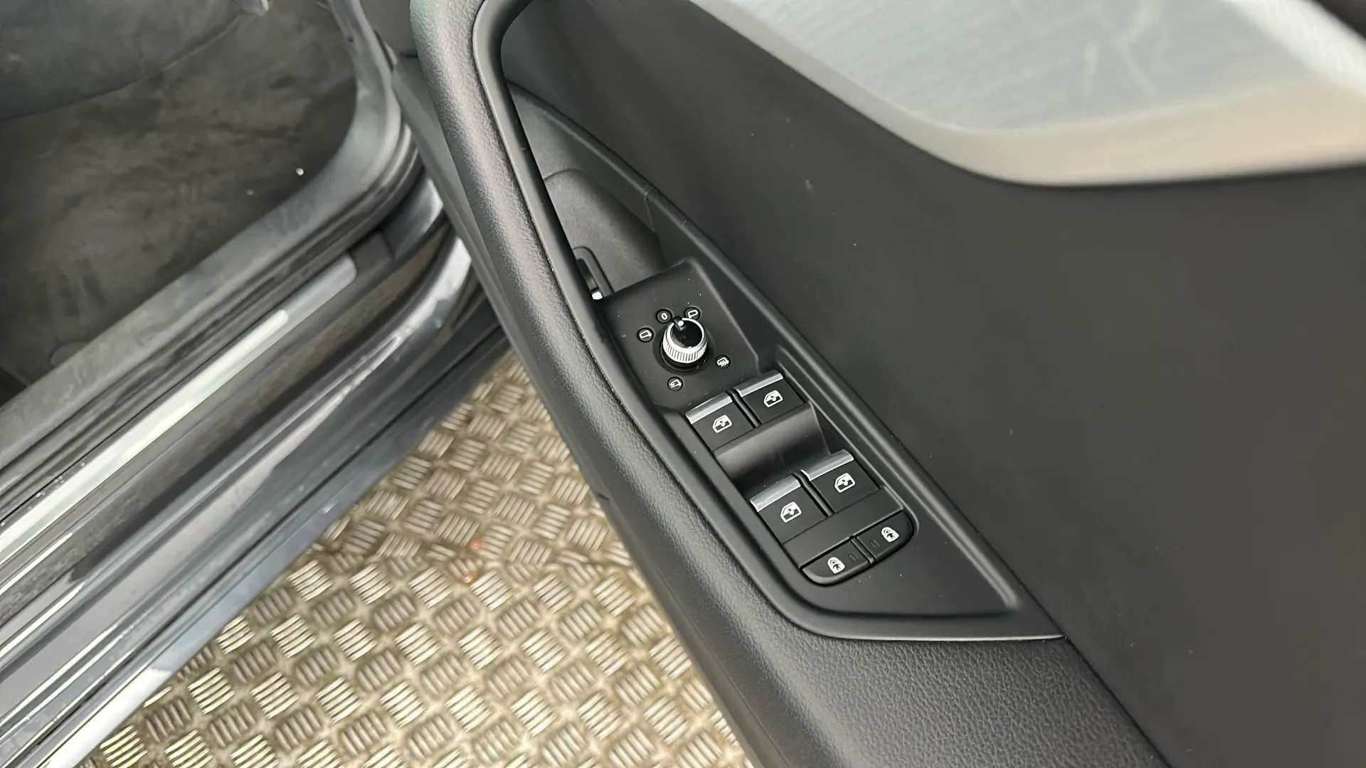 2022 AUDI A4 2022 AUDI A4