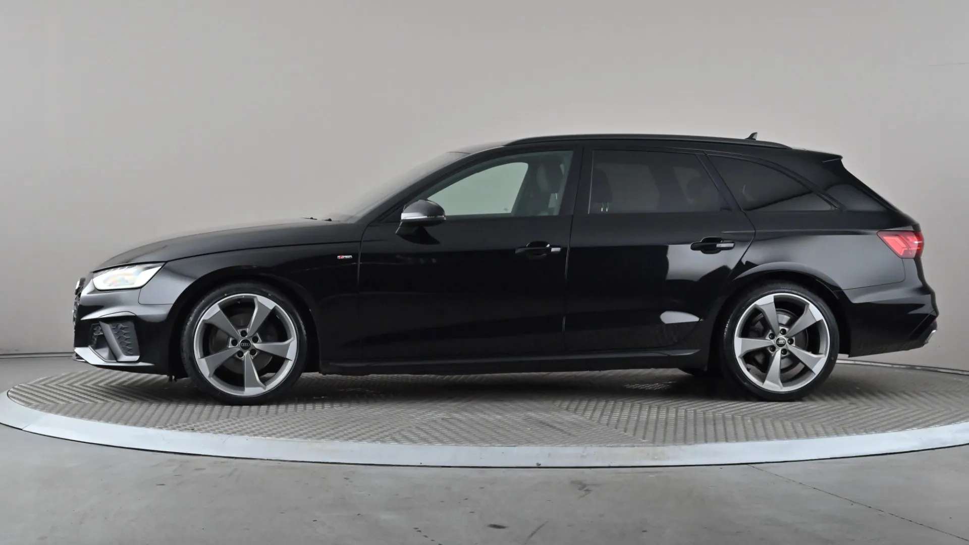A 2021 AUDI A4 35 TFSI Black Edition S Tronic A 2021 AUDI A4 35 TFSI Black Edition S Tronic