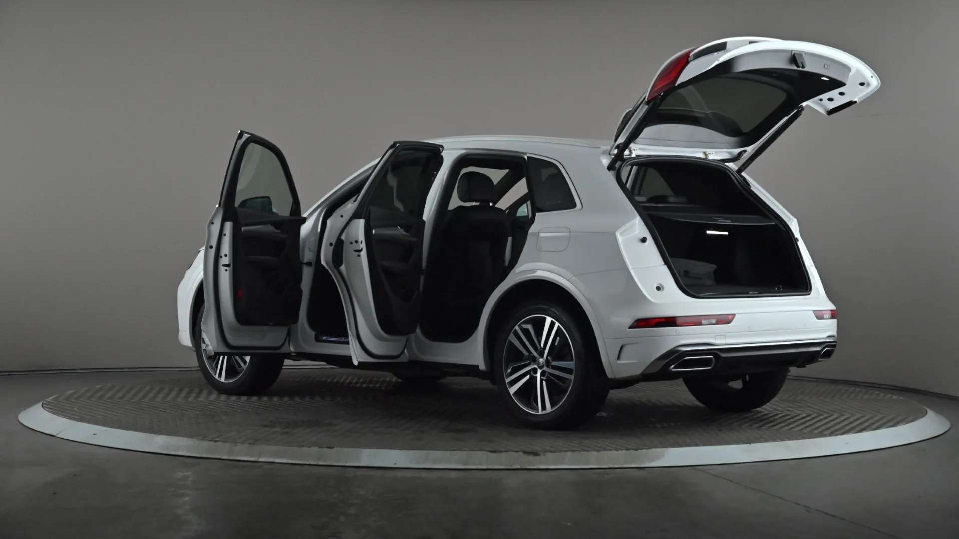 2021 AUDI Q5 2021 AUDI Q5