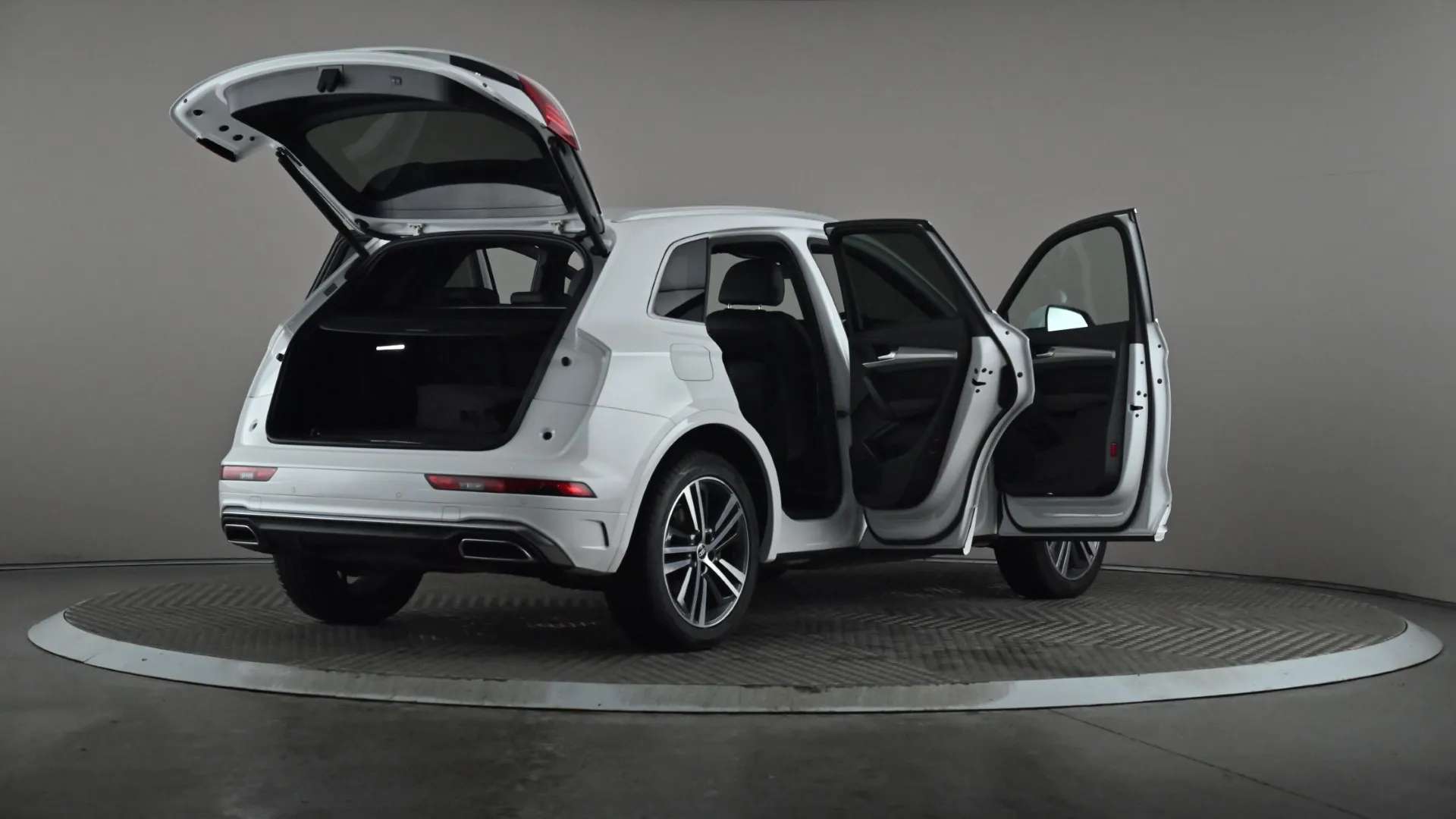 2021 AUDI Q5 2021 AUDI Q5