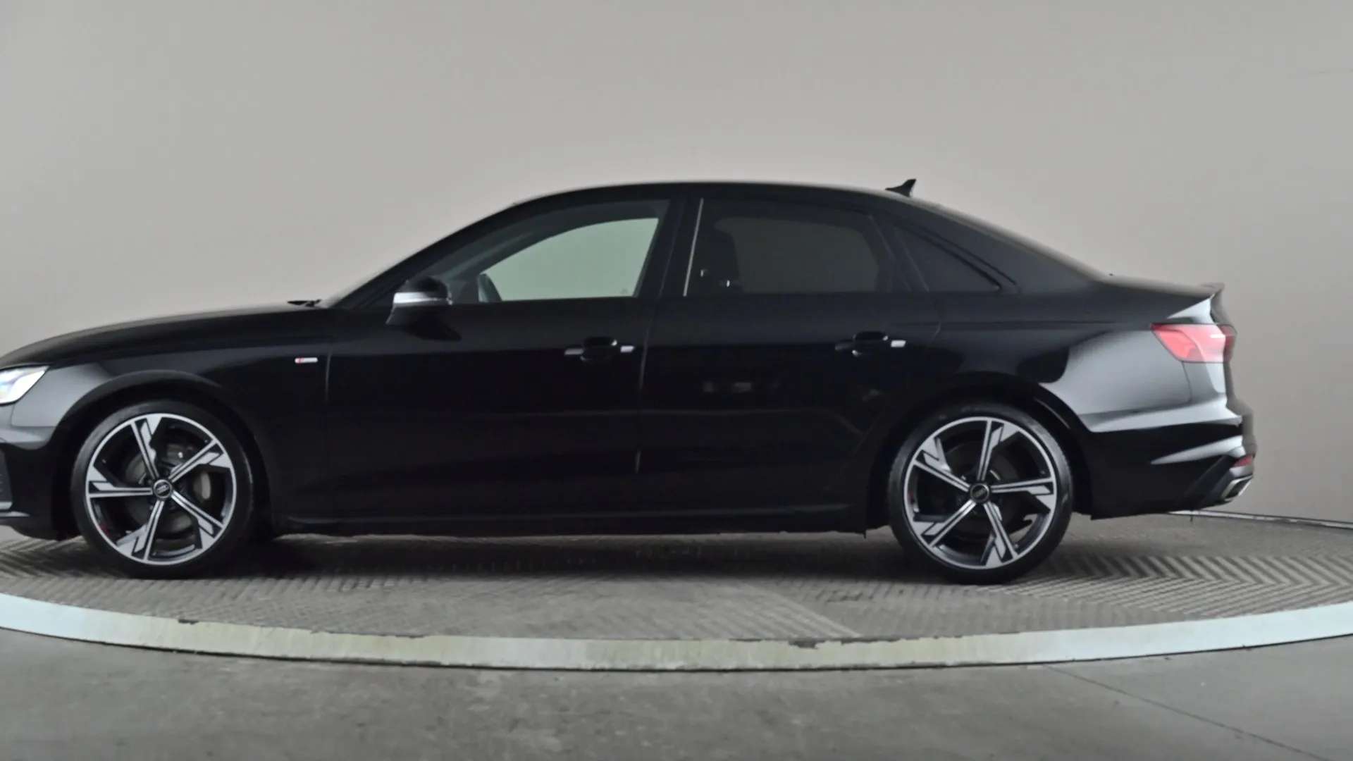 A 2022 AUDI A4 40 TFSI 204 Black Edition S Tronic A 2022 AUDI A4 40 TFSI 204 Black Edition S Tronic