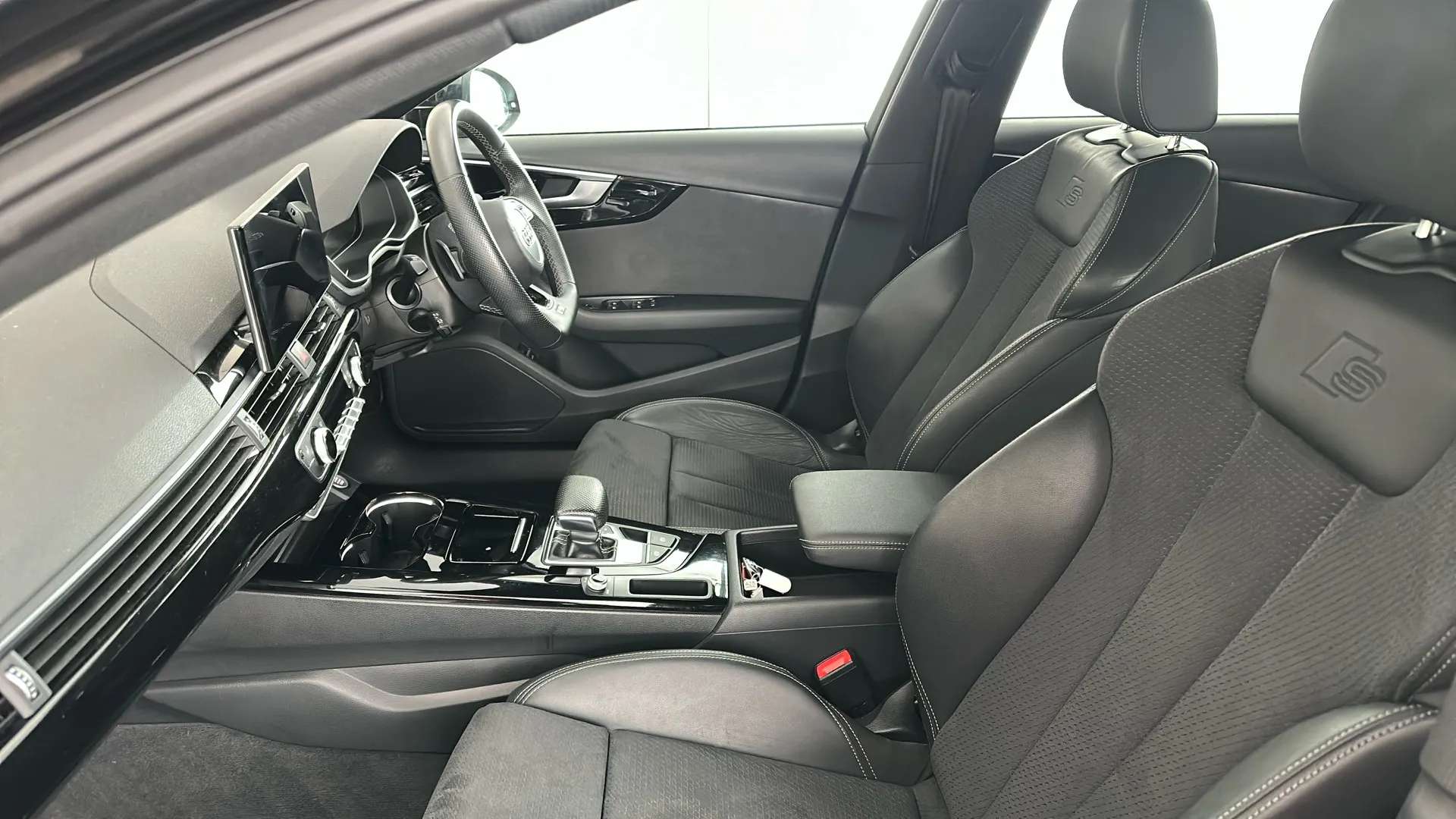 2022 AUDI A4 2022 AUDI A4