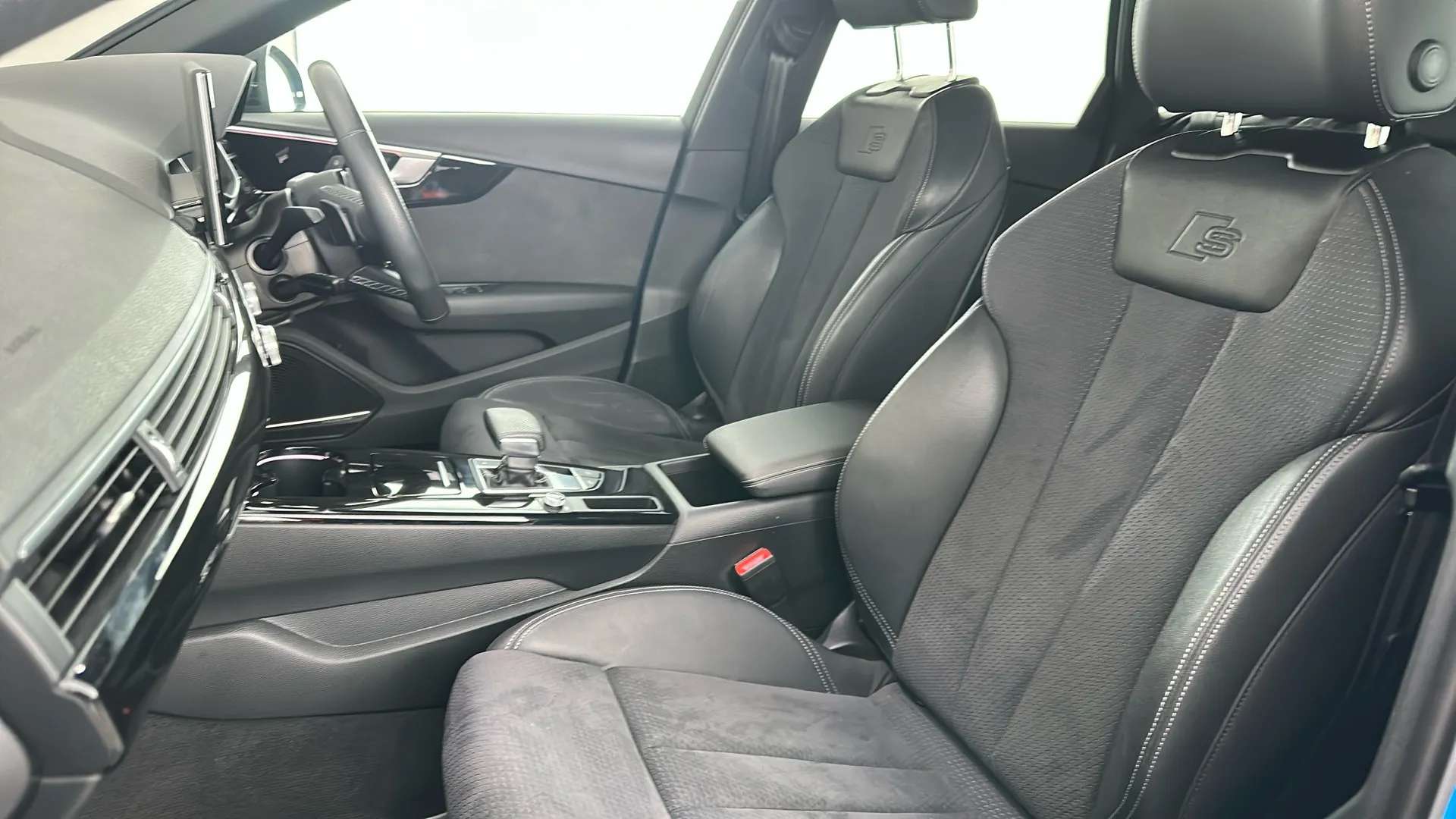 2021 AUDI A4 2021 AUDI A4