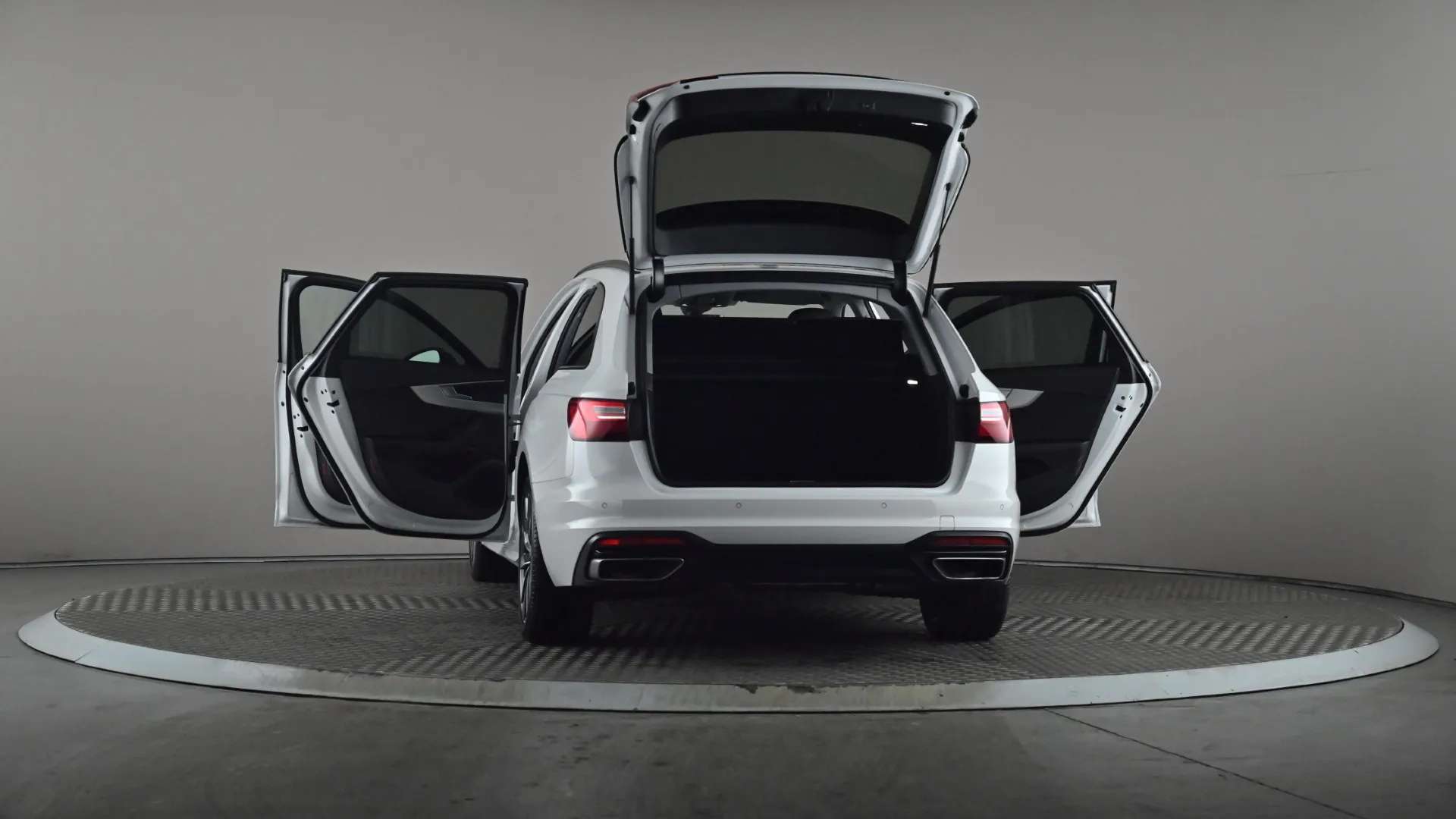 2023 AUDI A4 2023 AUDI A4