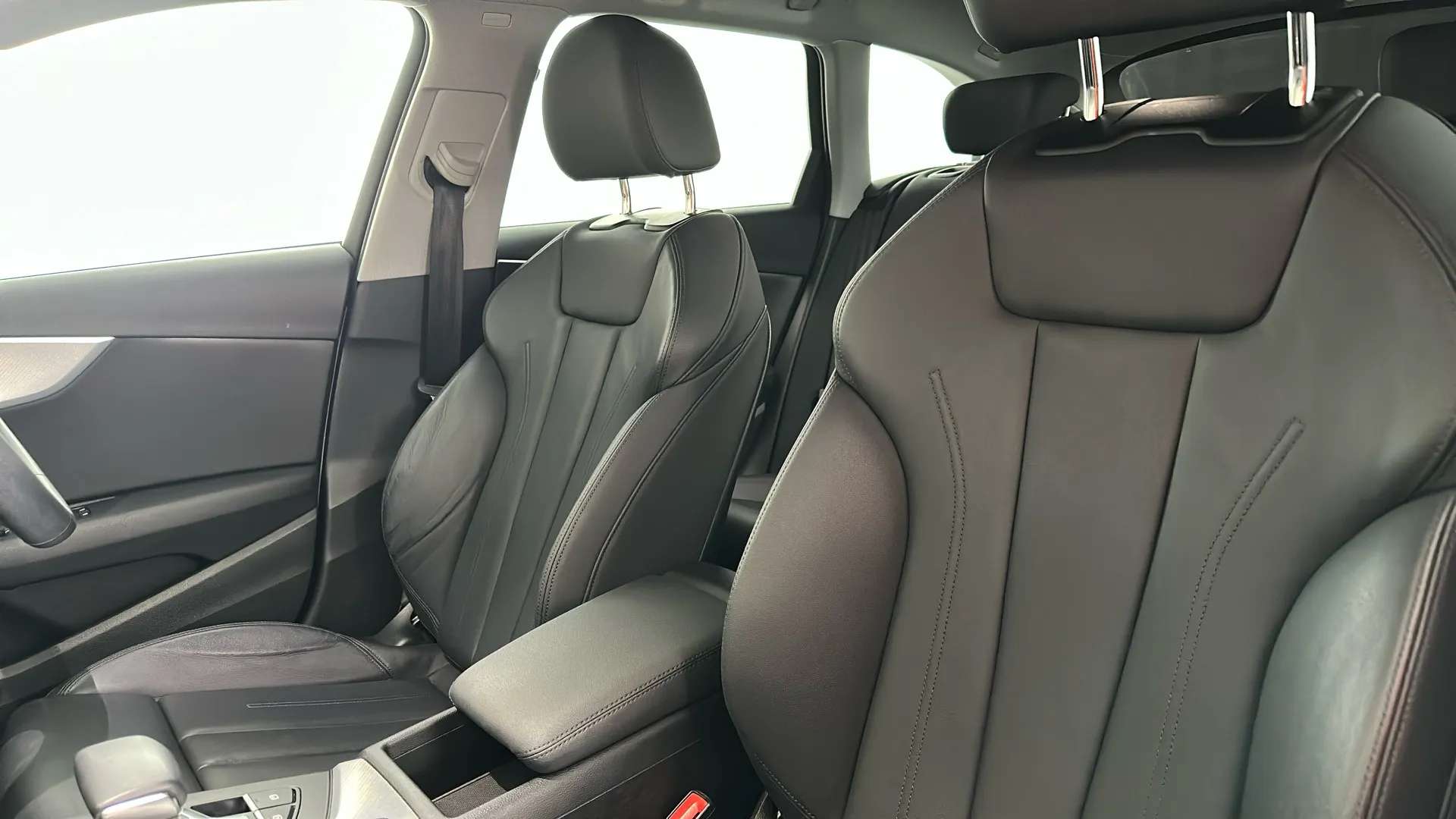 2023 AUDI A4 2023 AUDI A4