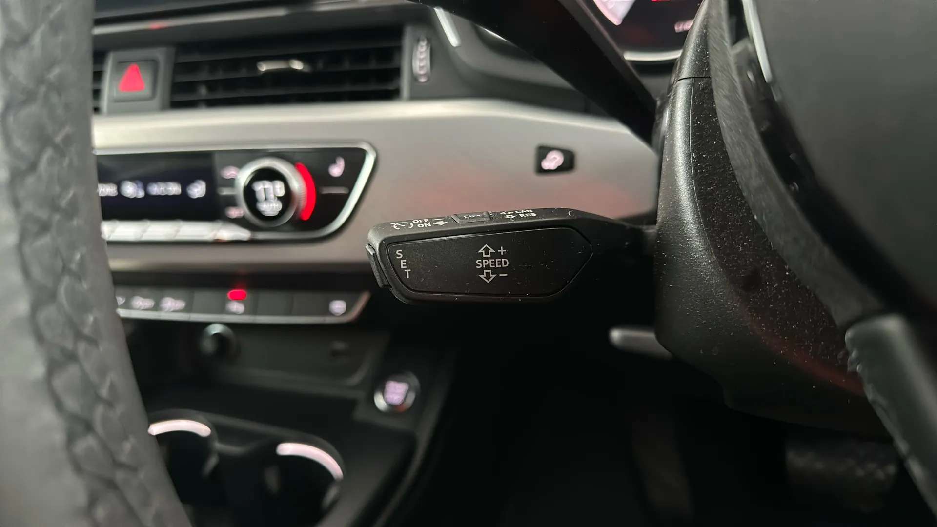 2023 AUDI A4 2023 AUDI A4