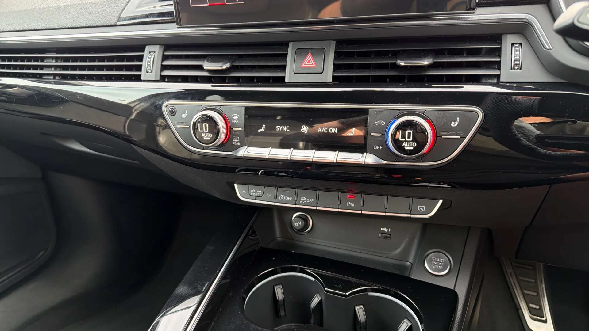 2023 AUDI A4 2023 AUDI A4