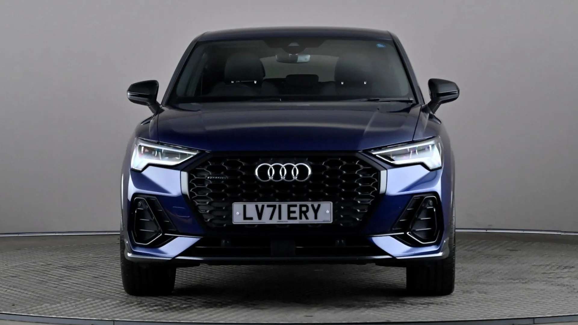 A 2021 AUDI Q3 40 TFSI Quattro Black Edition S Tronic A 2021 AUDI Q3 40 TFSI Quattro Black Edition S Tronic