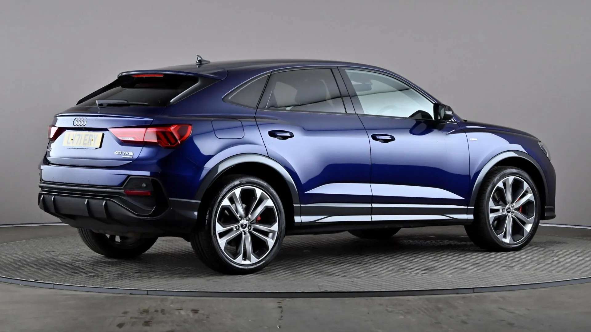 2021 AUDI Q3 2021 AUDI Q3