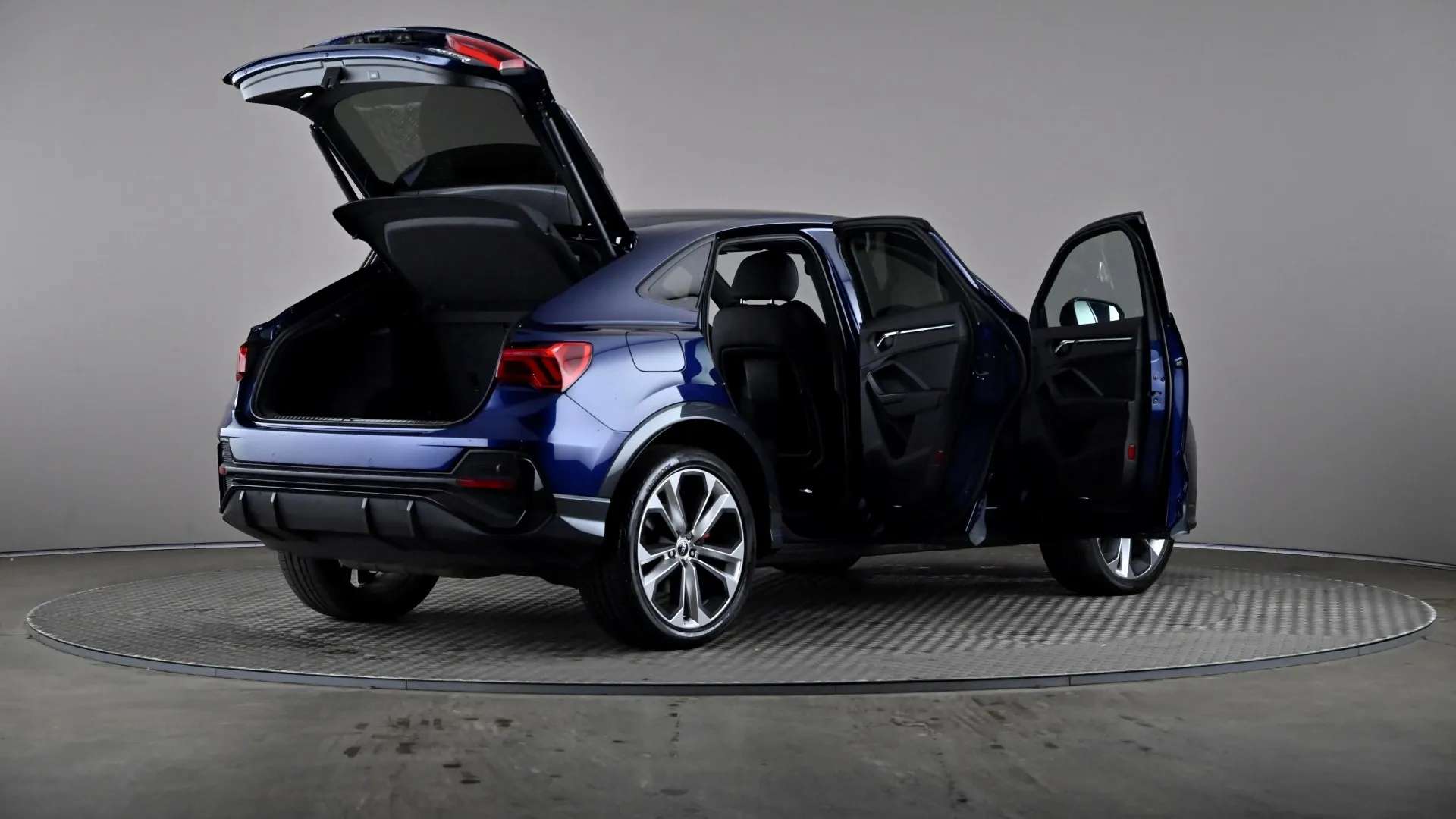 2021 AUDI Q3 2021 AUDI Q3